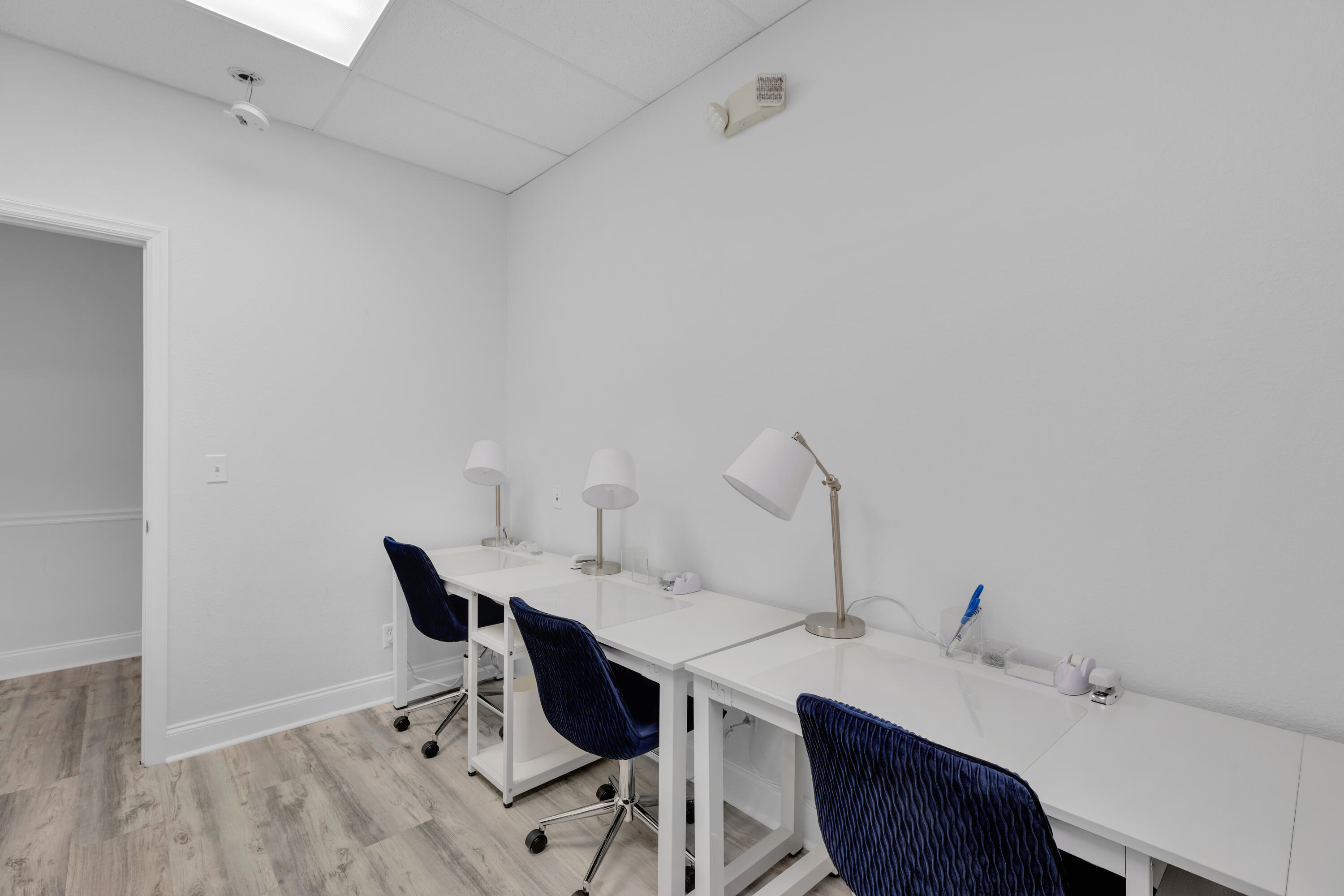 3718 N Roosevelt Boulevard Property Photo 9