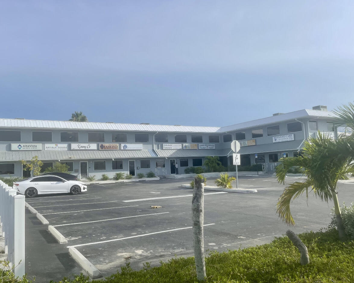 3718 N Roosevelt Boulevard Property Photo 14