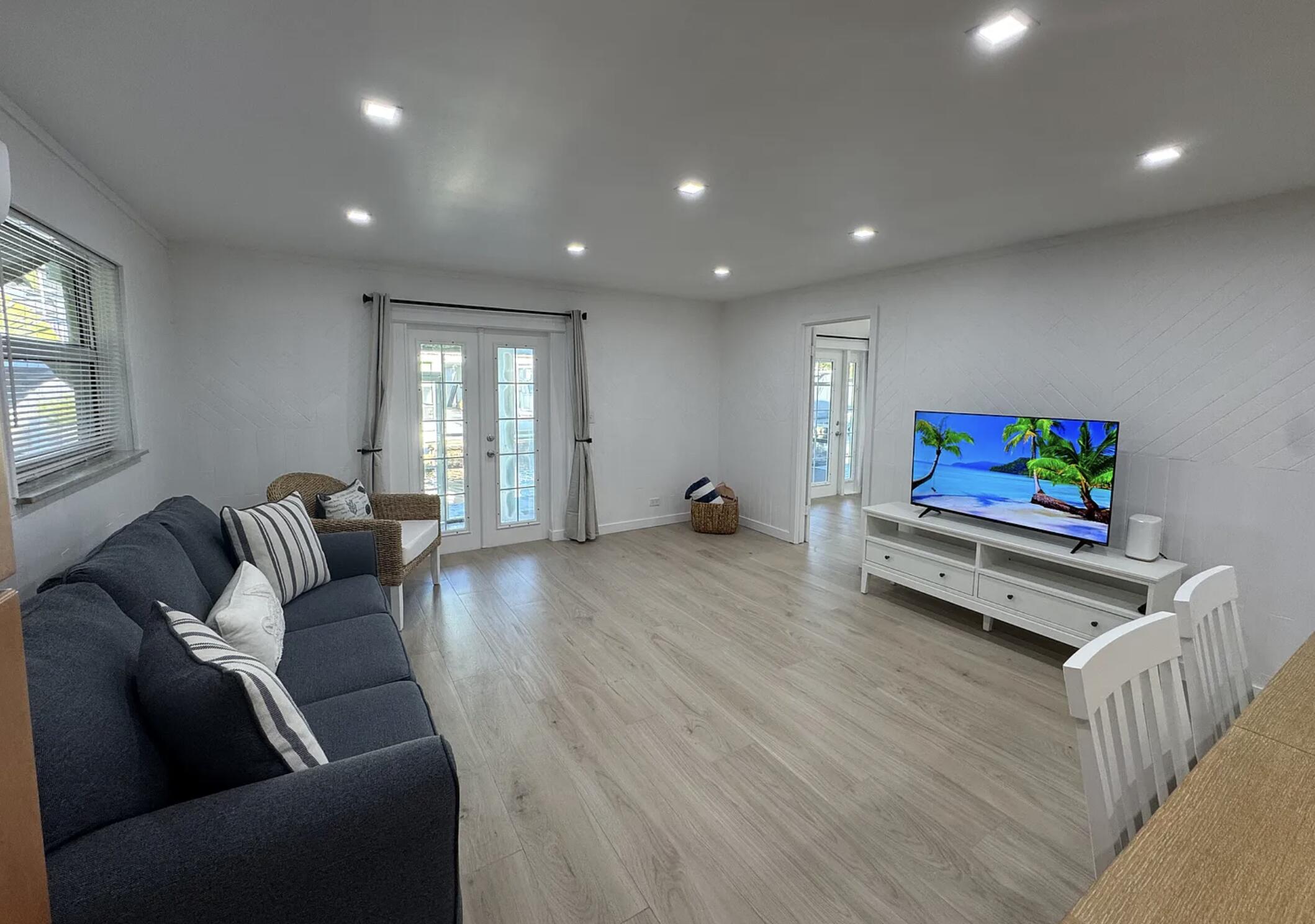 119 Long Key Lake Drive, 3 Property Photo 2