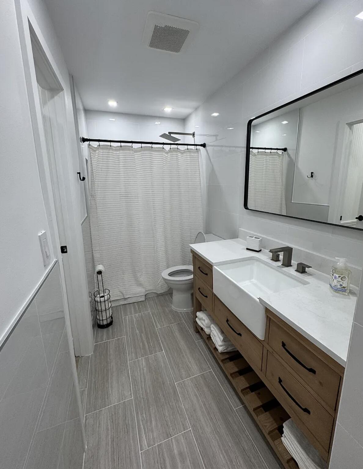 119 Long Key Lake Drive, 3 Property Photo 8