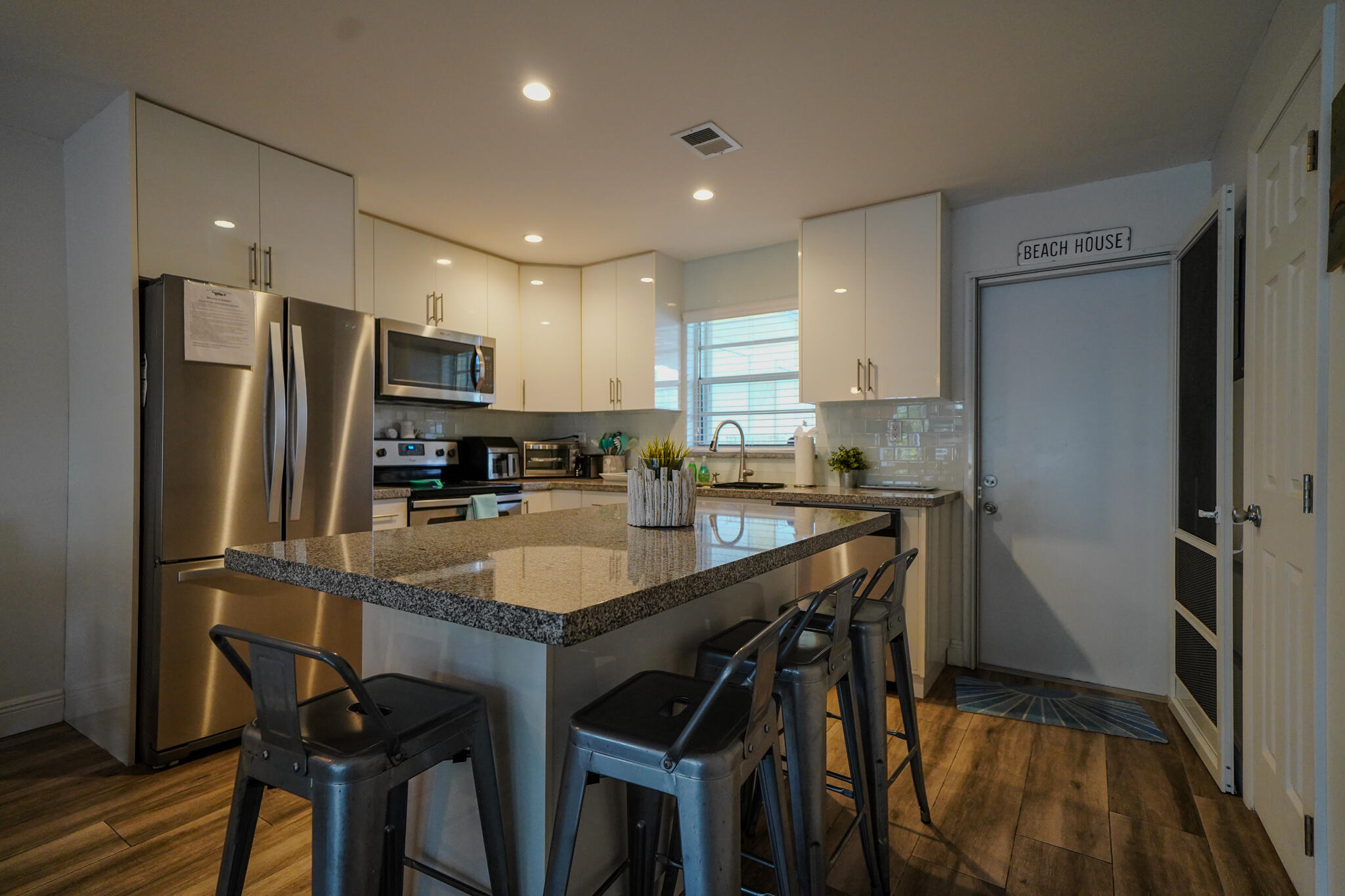 1500 Ocean Bay Drive H5 Property Photo 8