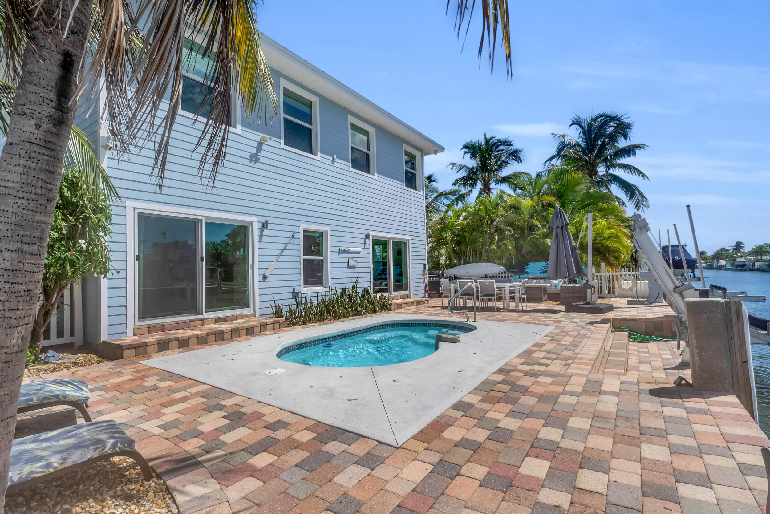 511 4th Street Property Photo 3