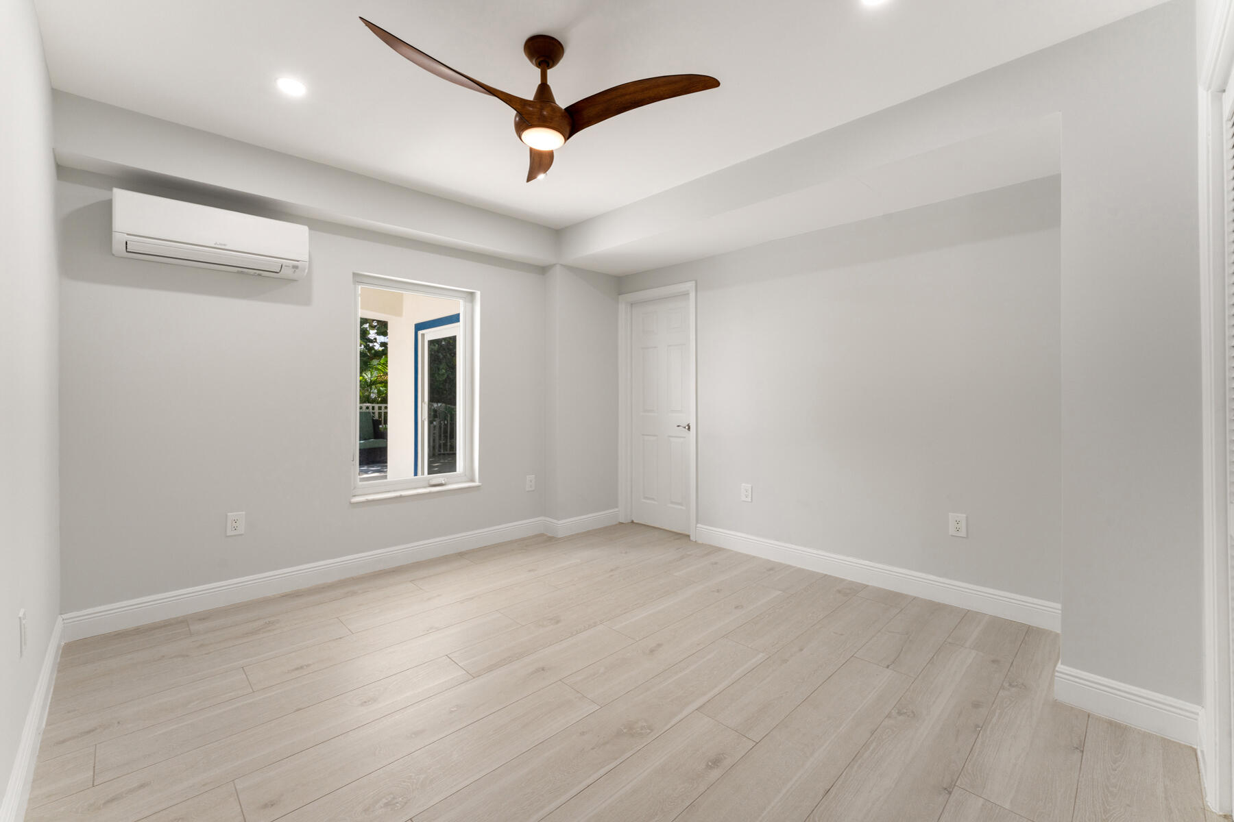 308 Sabal Street Property Photo 47