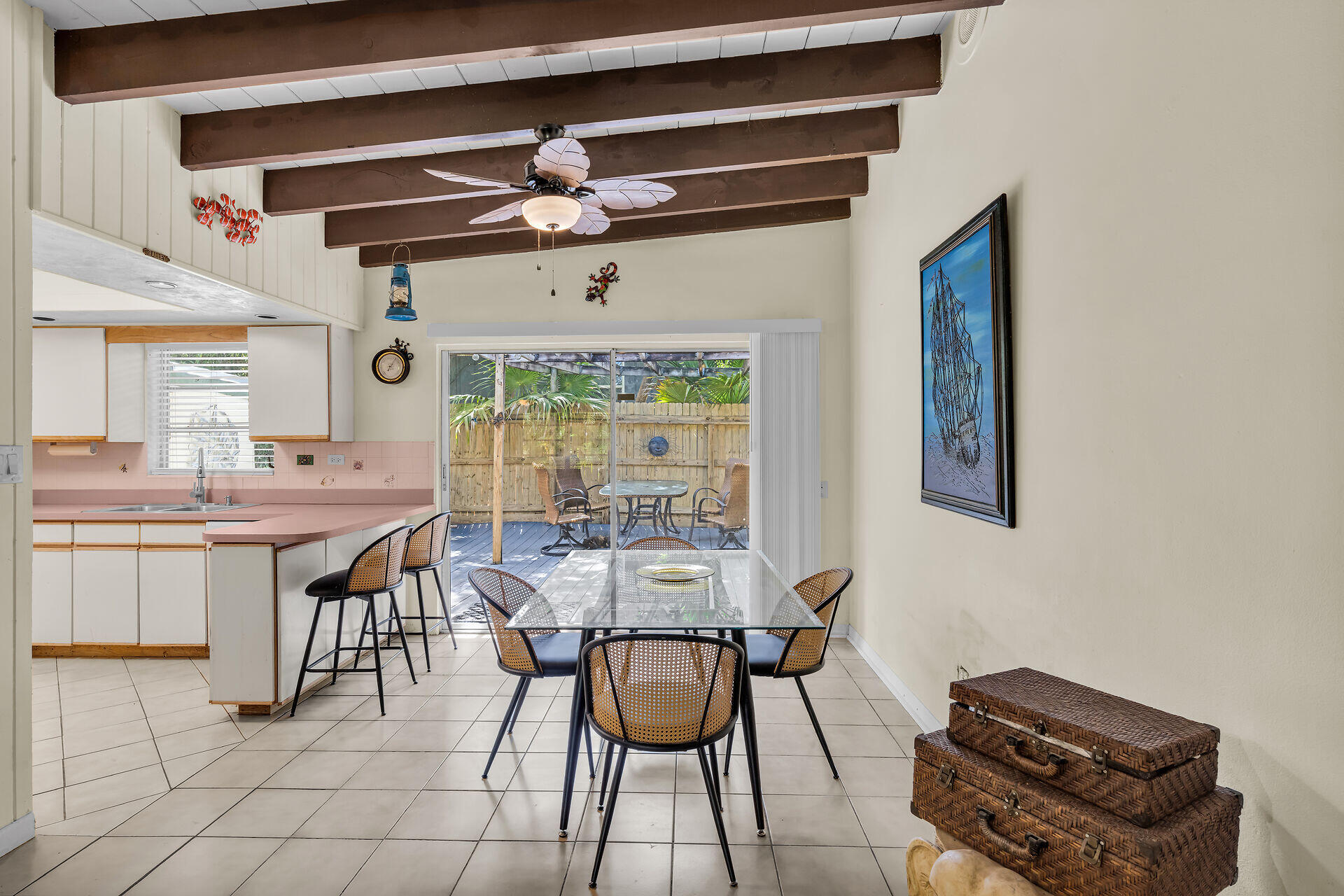 5353 Dogwood Dell Street Property Photo 9