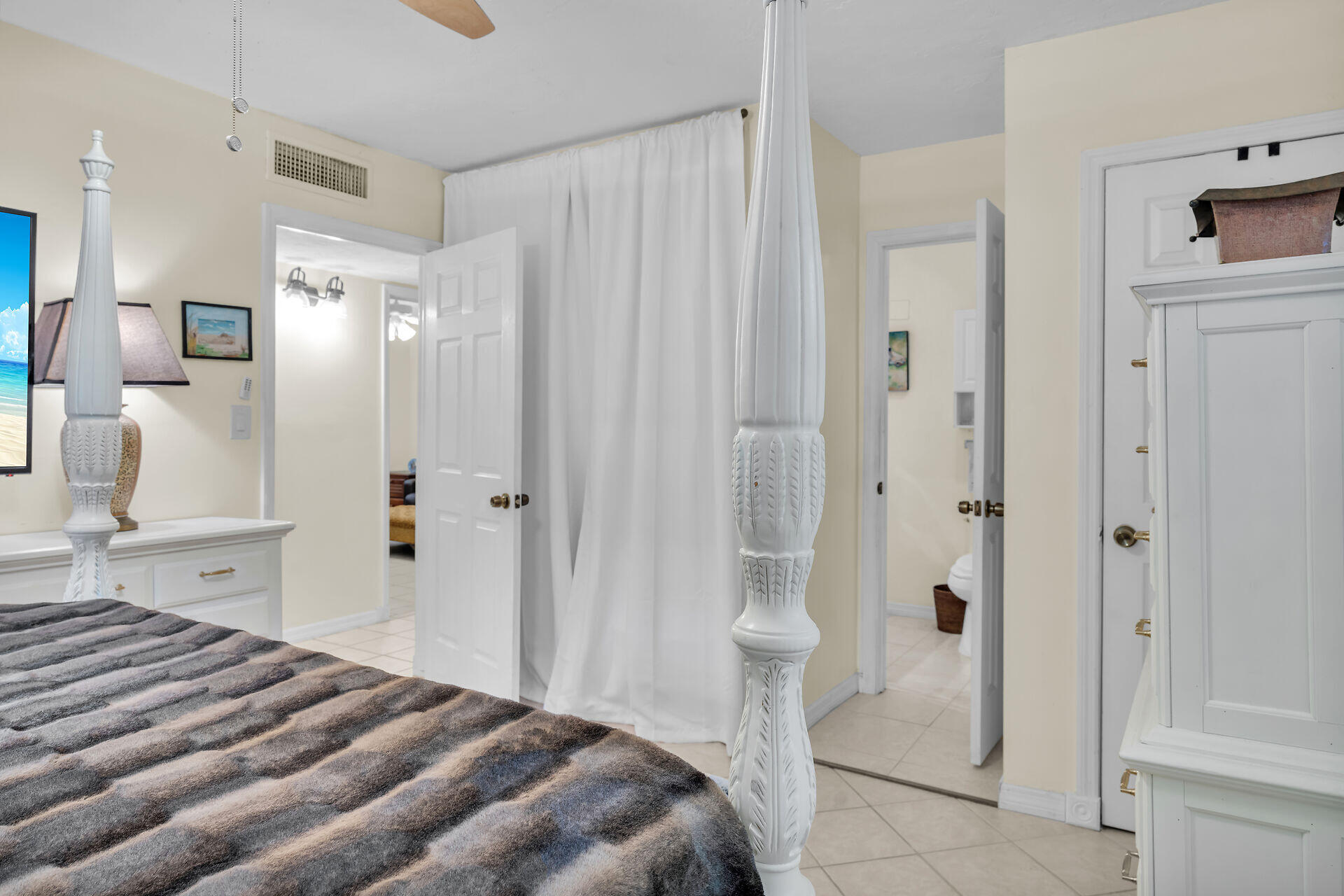 5353 Dogwood Dell Street Property Photo 25