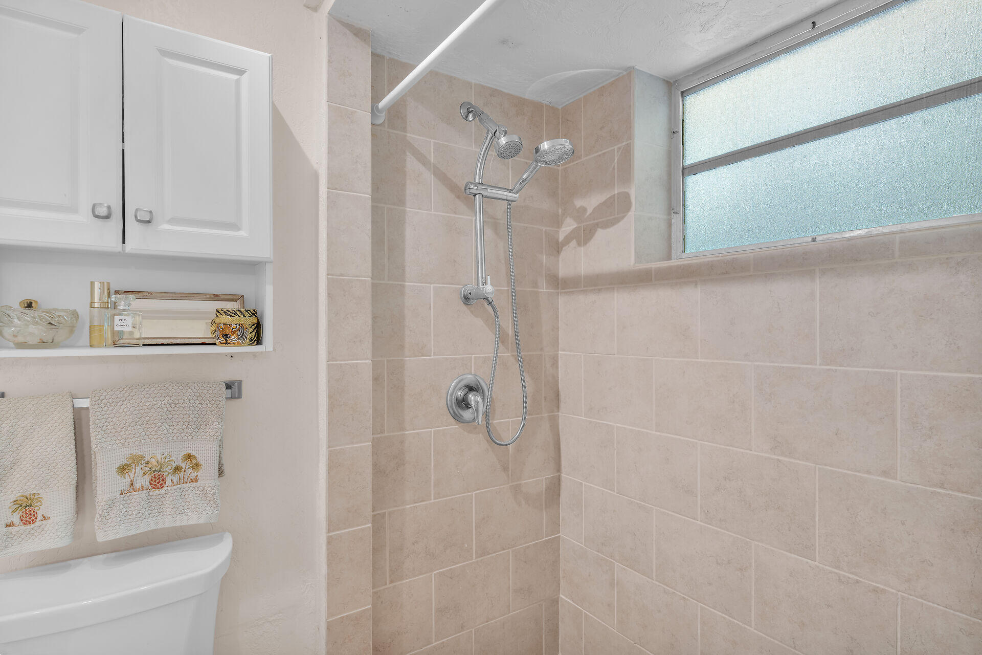 5353 Dogwood Dell Street Property Photo 28