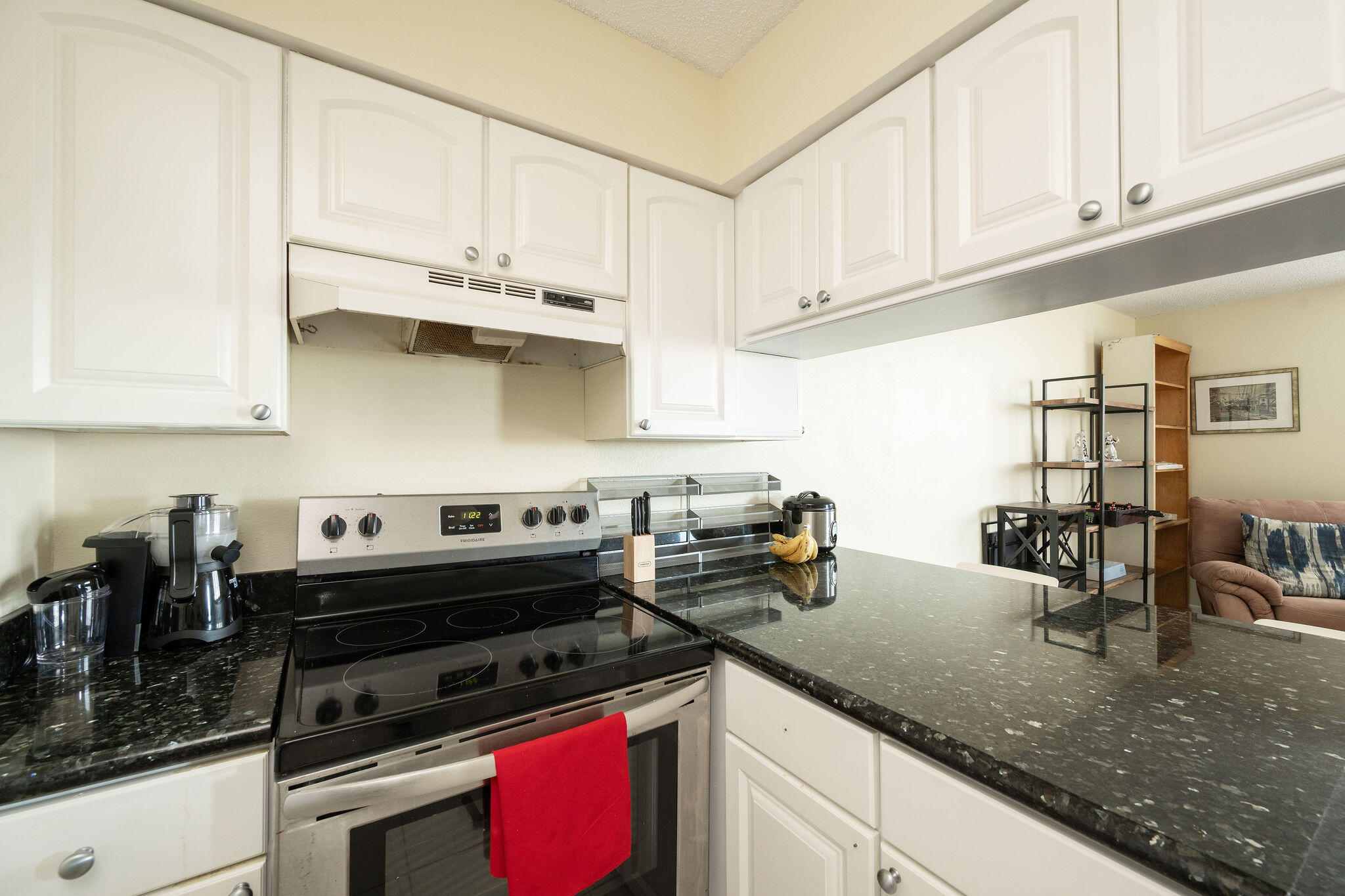 3930 S 3930 Roosevelt Boulevard S303 Property Photo 6