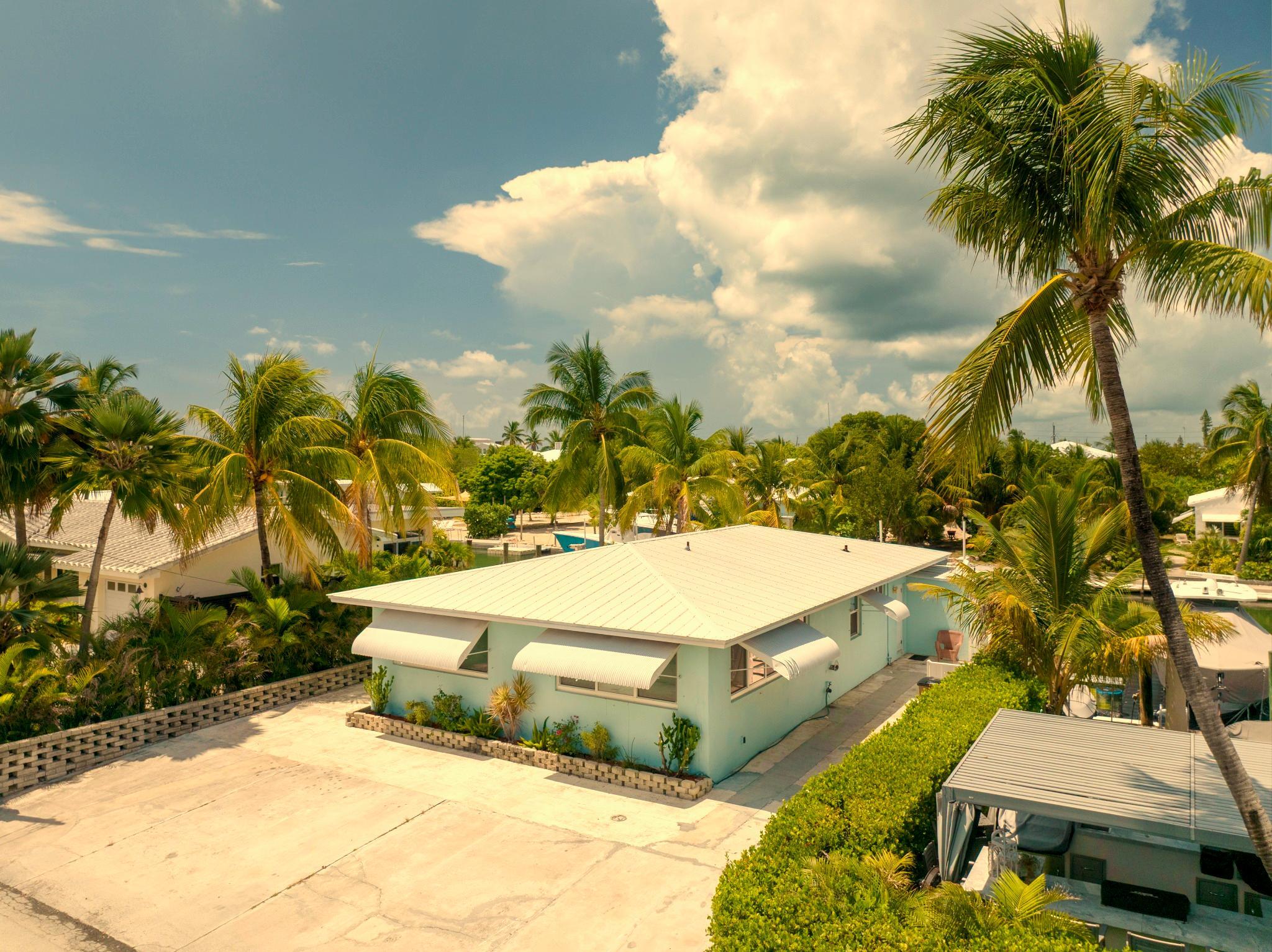 599 30th Street Property Photo 11