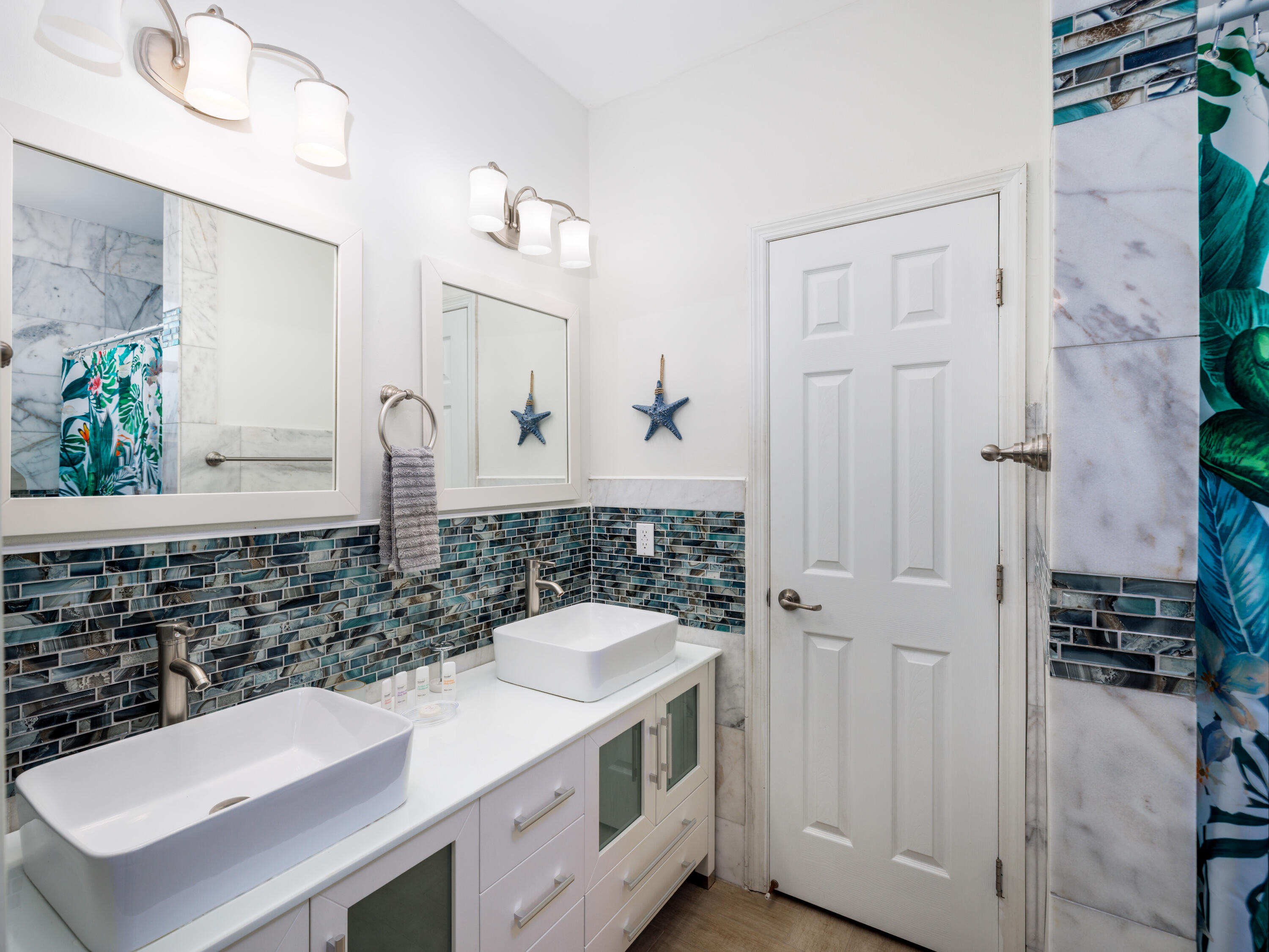 599 30th Street Property Photo 27