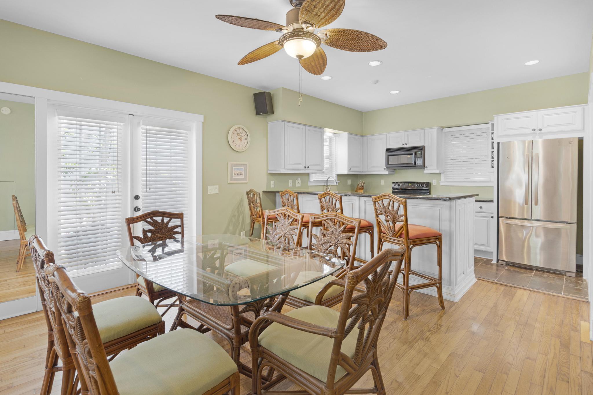 606 Truman Avenue, 10 Property Photo 6