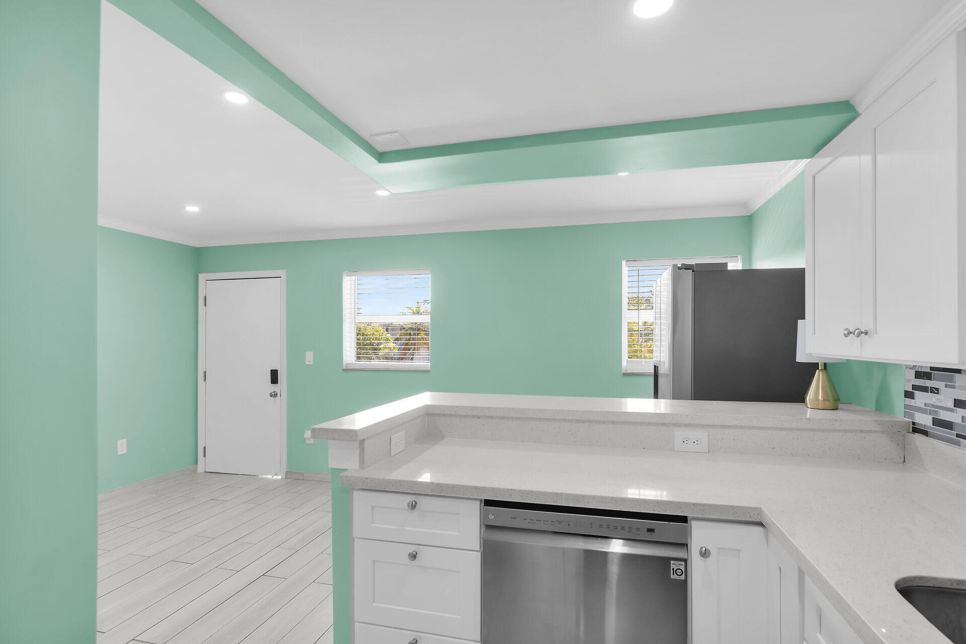 201 Coppitt Road 202c Property Photo 12