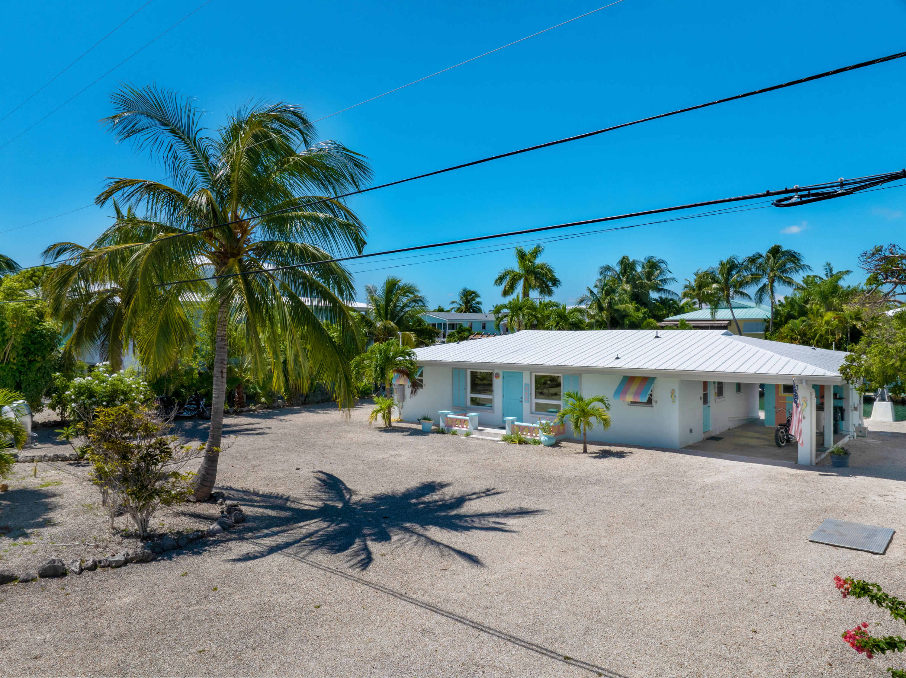 466 W Shore Drive Property Photo 1