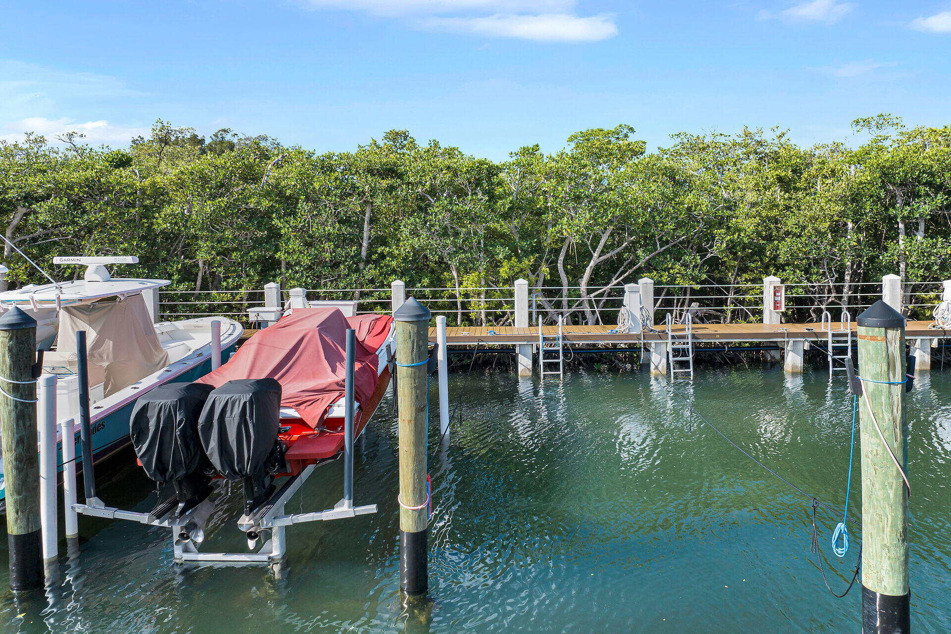 98202 Windward Avenue Condo W/ 30 Ft Boat Slip Property Photo 21