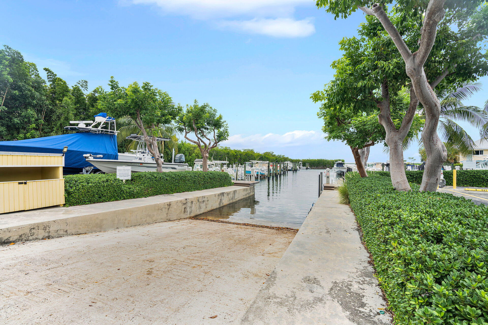 98202 Windward Avenue Condo W/ 30 Ft Boat Slip Property Photo 24