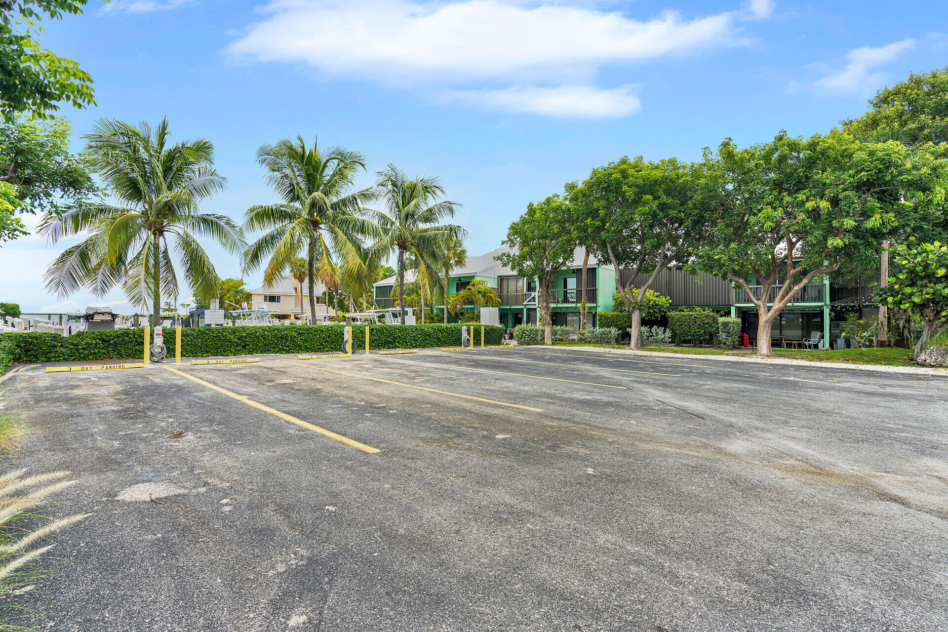 98202 Windward Avenue Condo W/ 30 Ft Boat Slip Property Photo 27