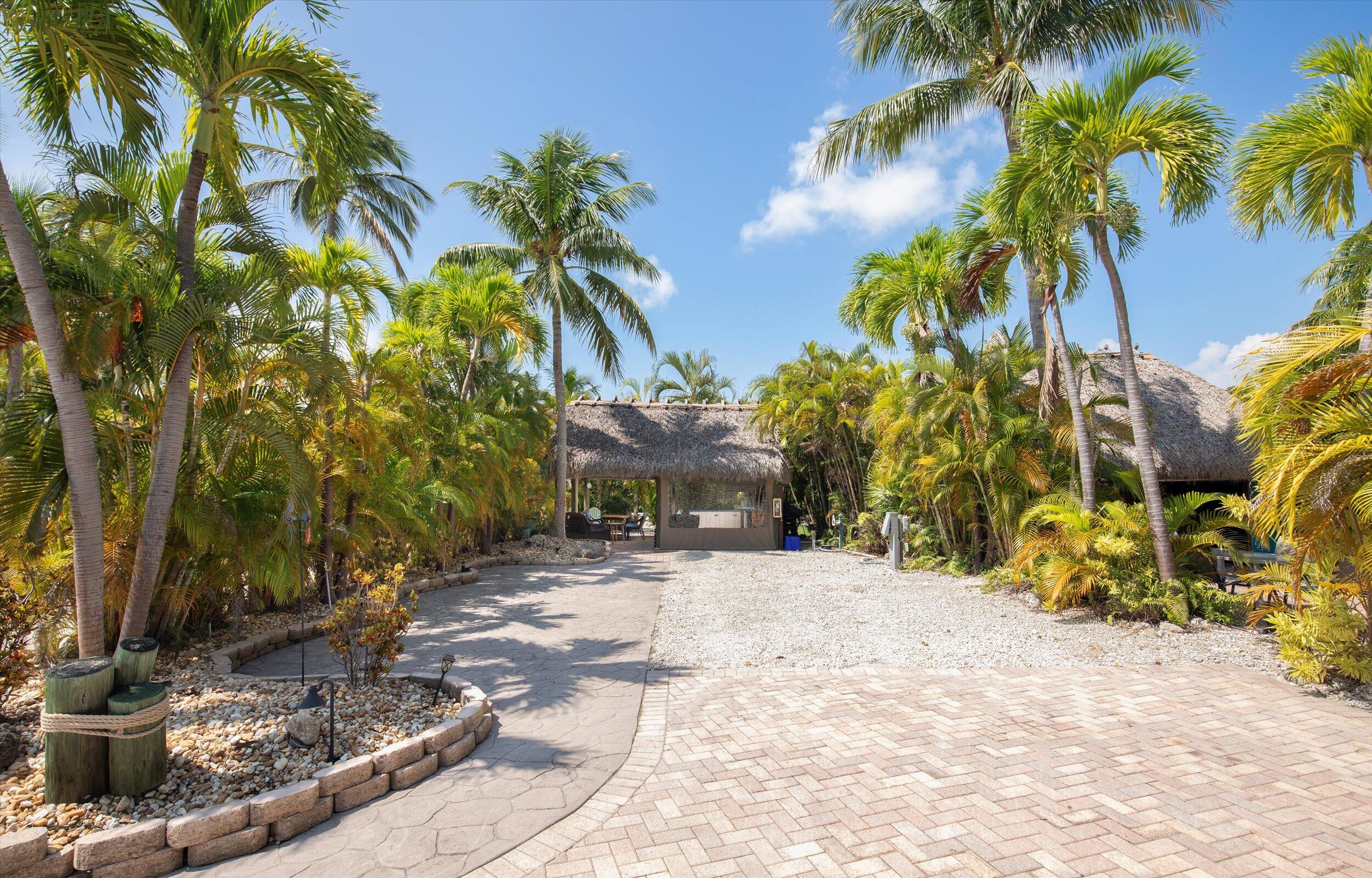 2950 Overseas Highway 24 Property Photo 2