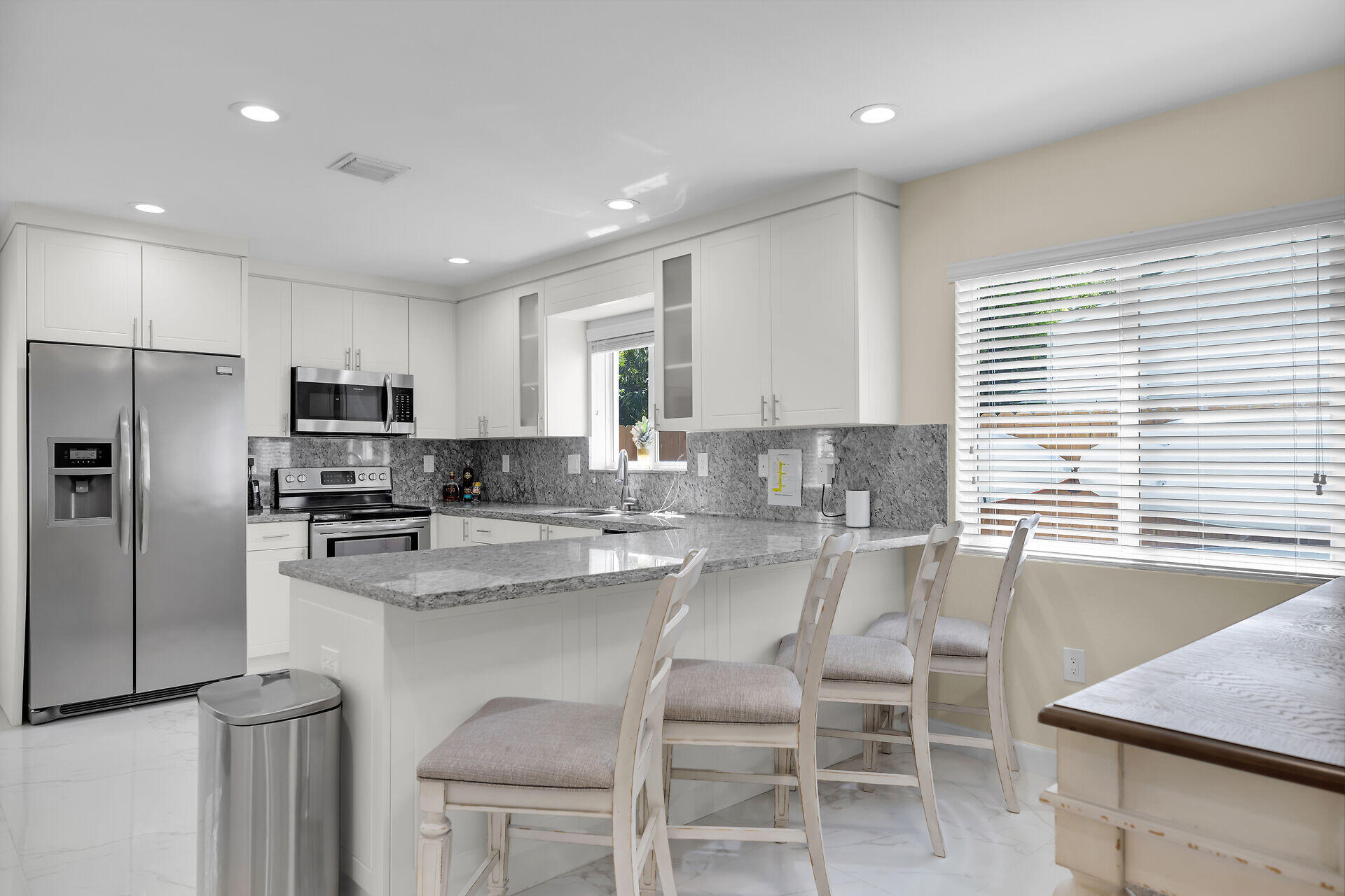 80 Le Grand Drive Property Photo 16