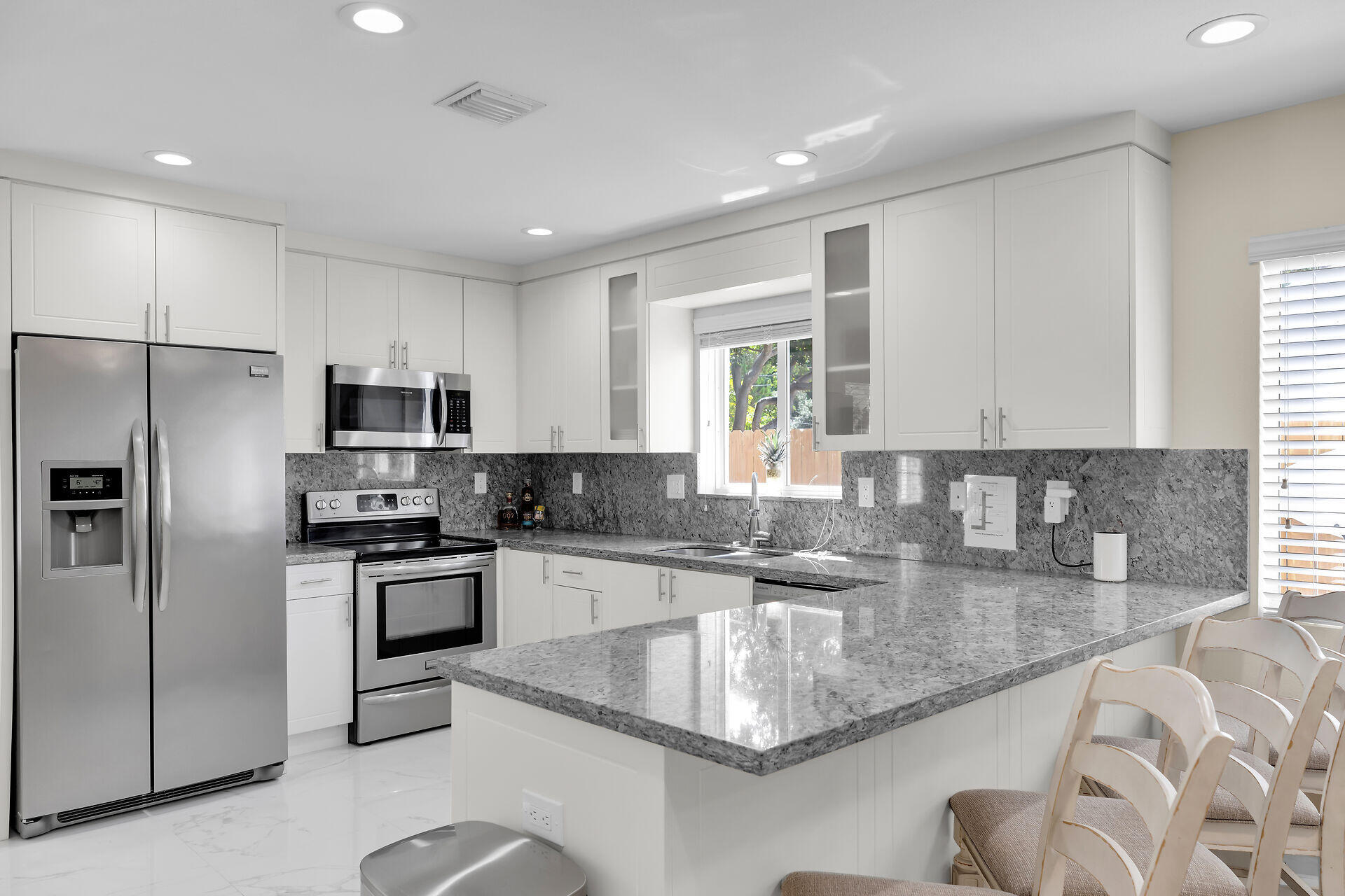 80 Le Grand Drive Property Photo 17