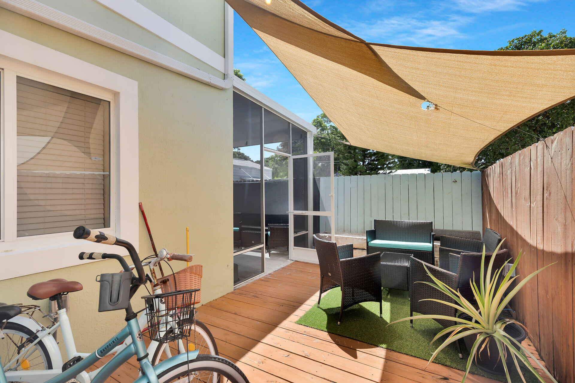 80 Le Grand Drive Property Photo 26