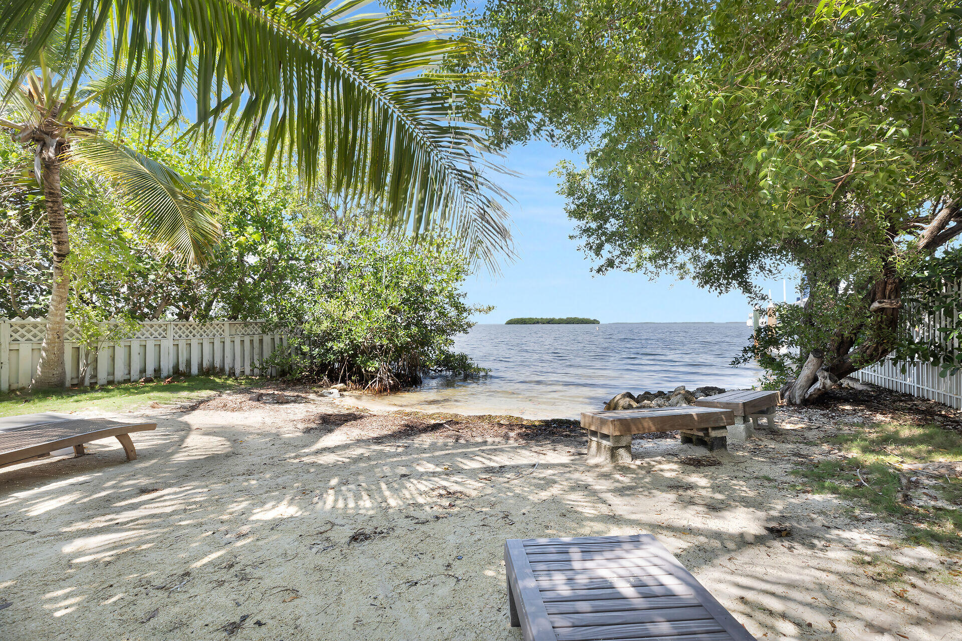 80 Le Grand Drive Property Photo 40