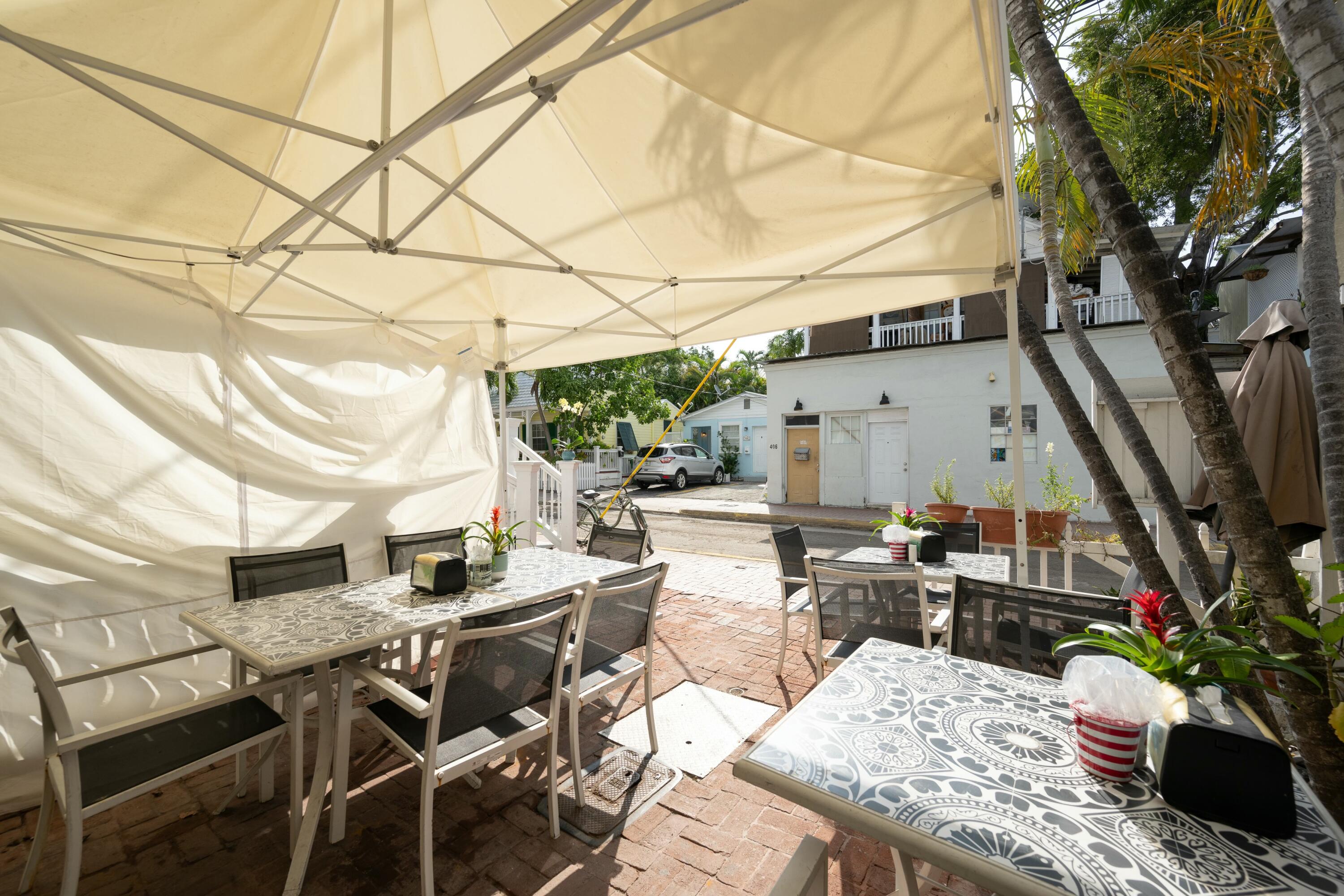 405 Petronia Street Property Photo 45