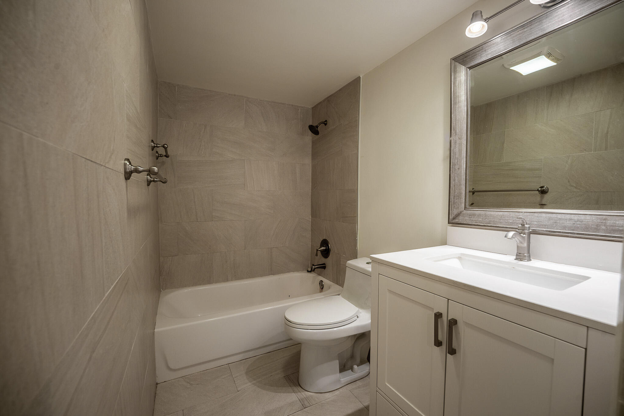 1129 Pebble Beach Lane, 11 Property Photo 11