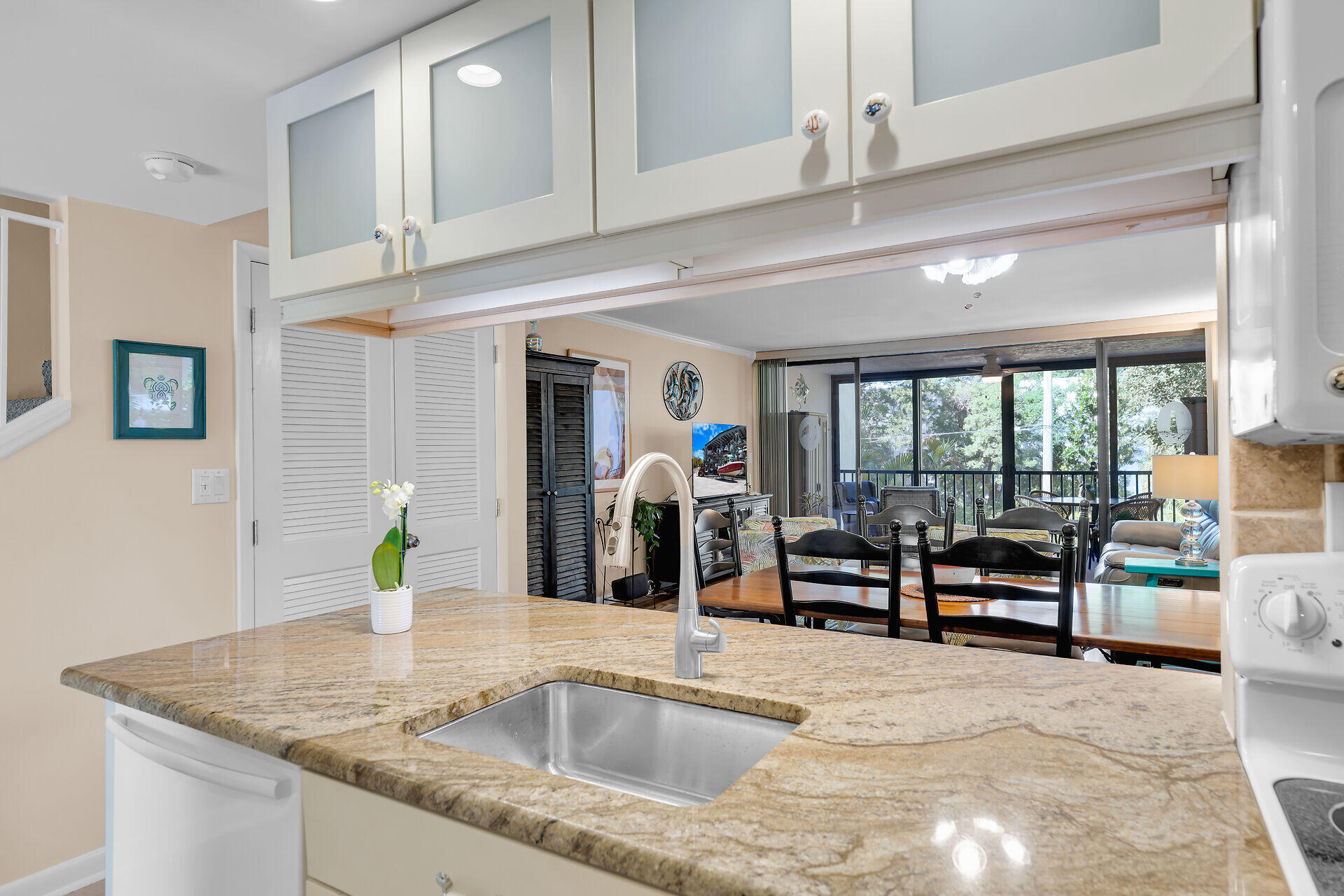 97652 Overseas Highway M8 Property Photo 9