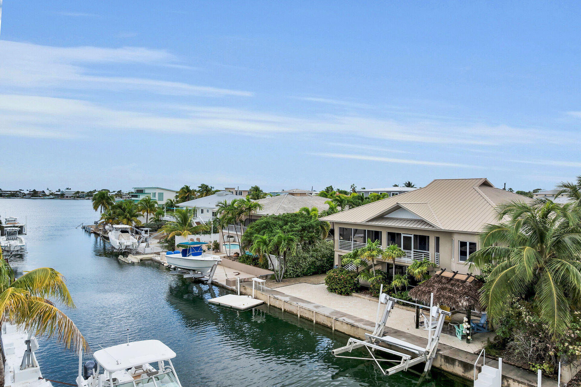 860 Lagoon Drive Property Photo 3