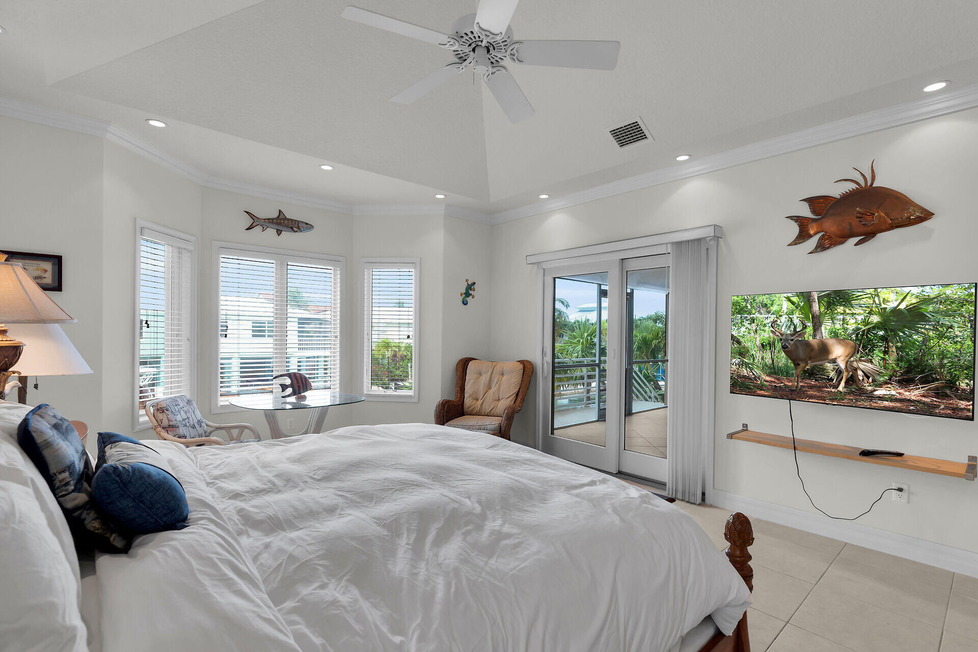 860 Lagoon Drive Property Photo 13
