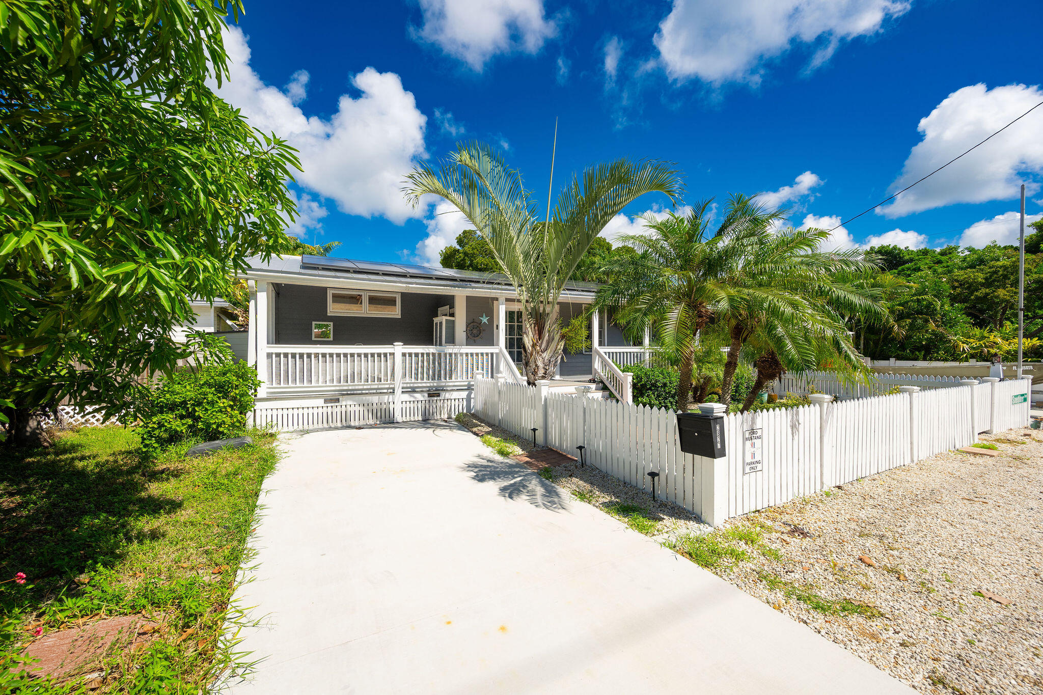 2827 Staples Avenue Property Photo 4