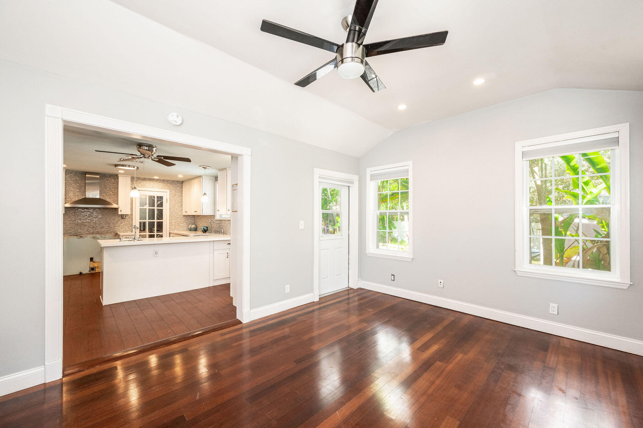 2827 Staples Avenue Property Photo 10
