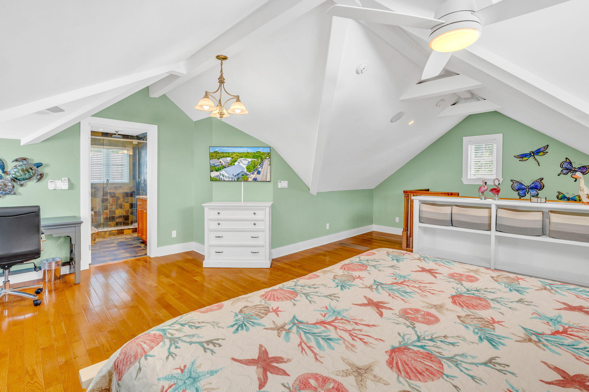 814 Ashe Street Property Photo 29