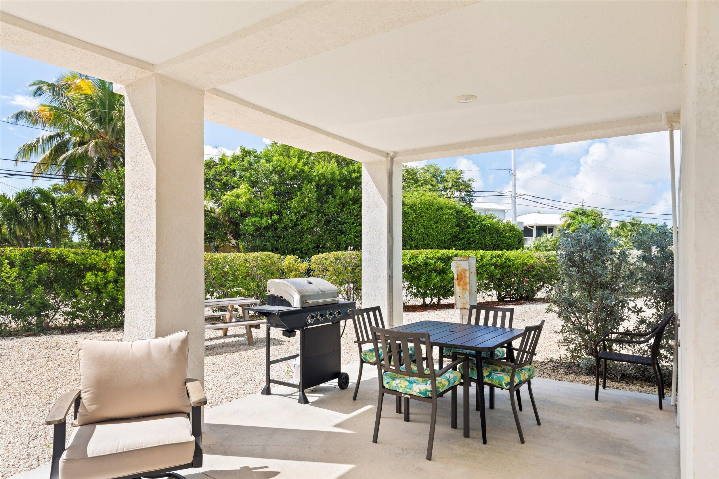 701 Spanish Main Drive 30 Property Photo 6