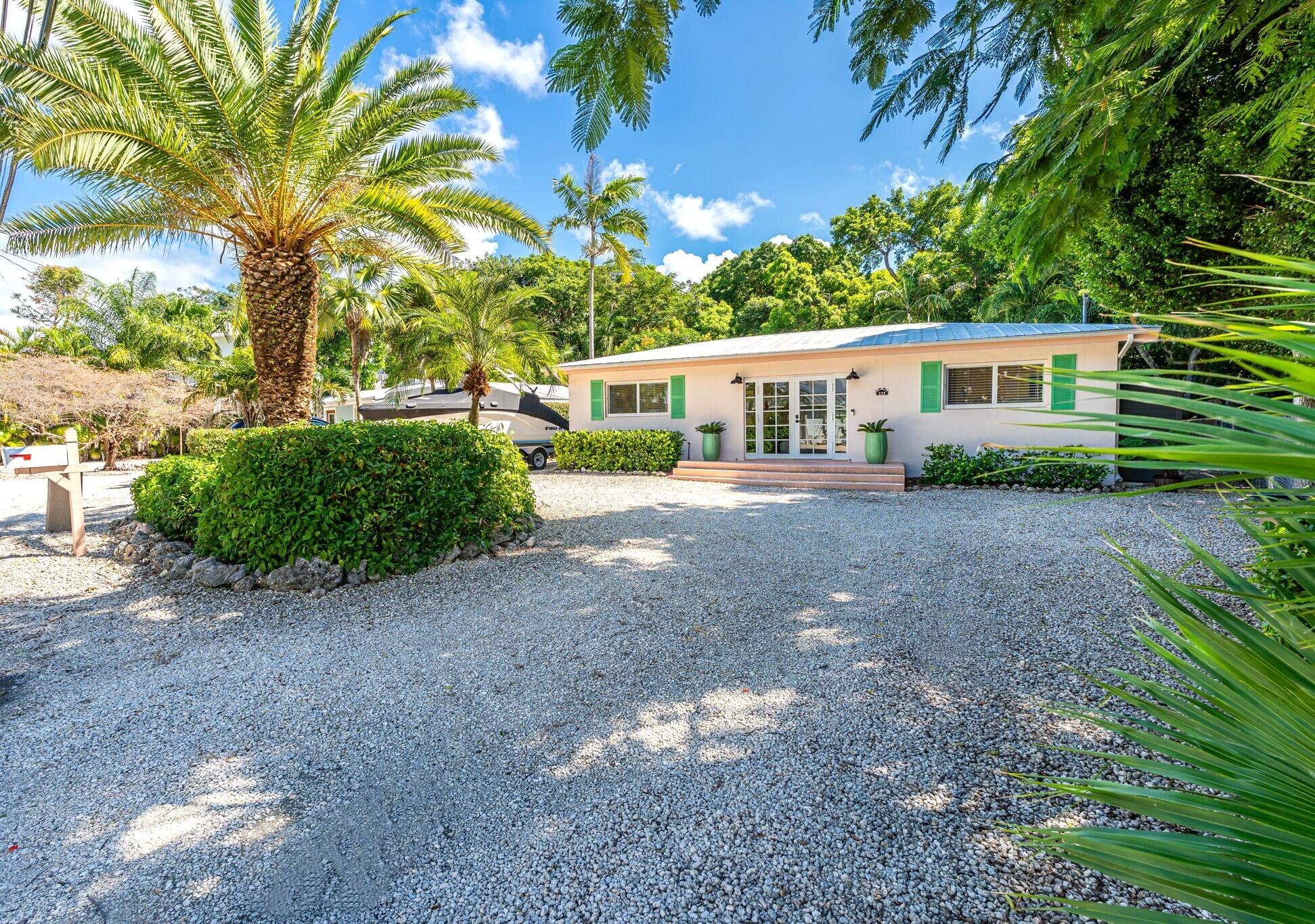 225 Gasparilla Drive Property Photo 1