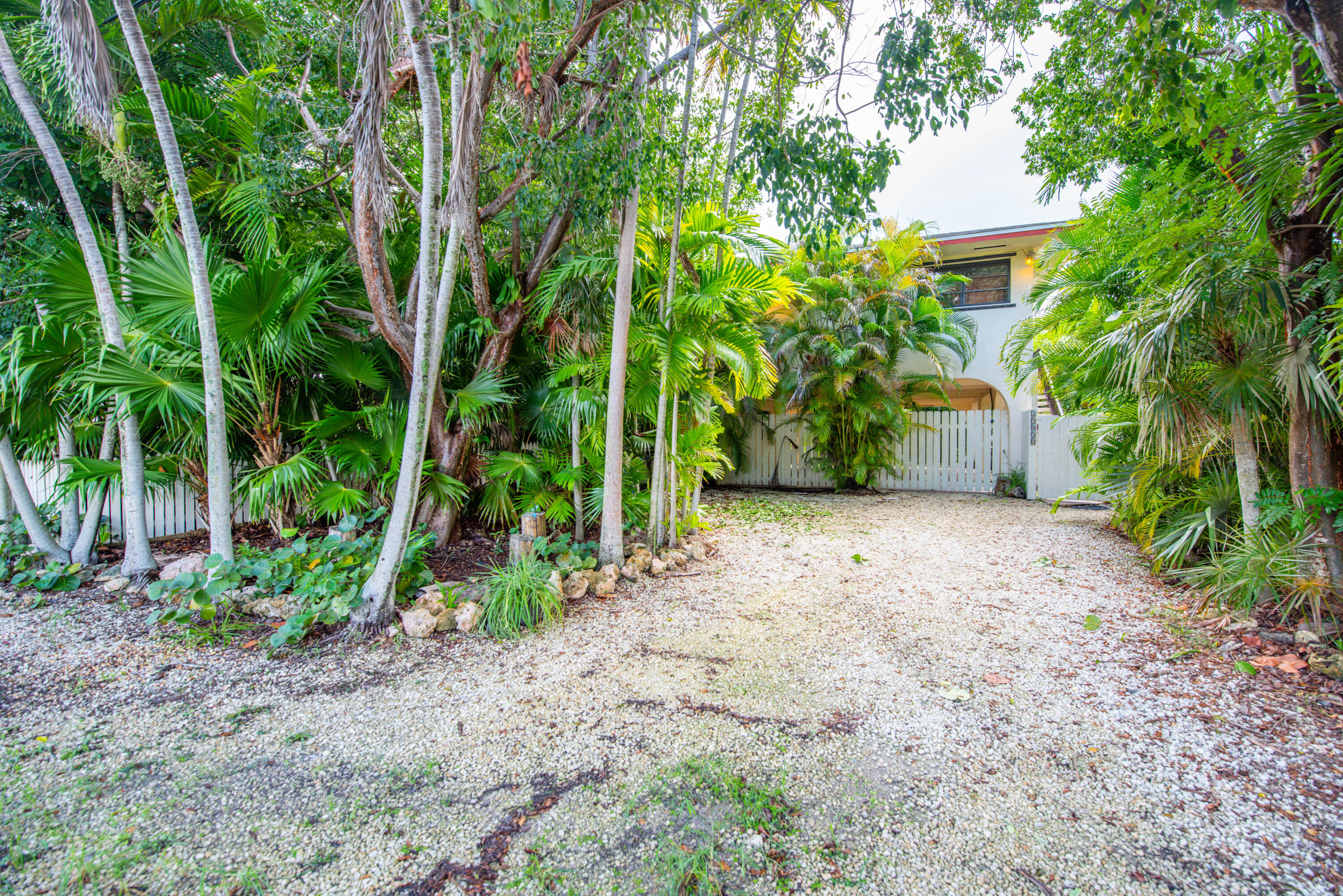 29850 Journeys End Road Property Photo 1