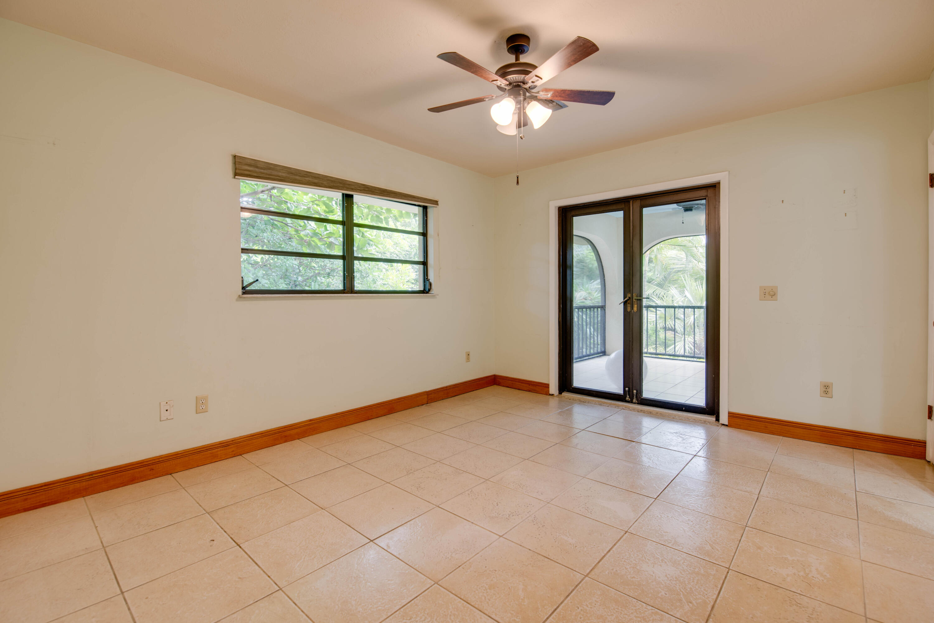 29850 Journeys End Road Property Photo 11