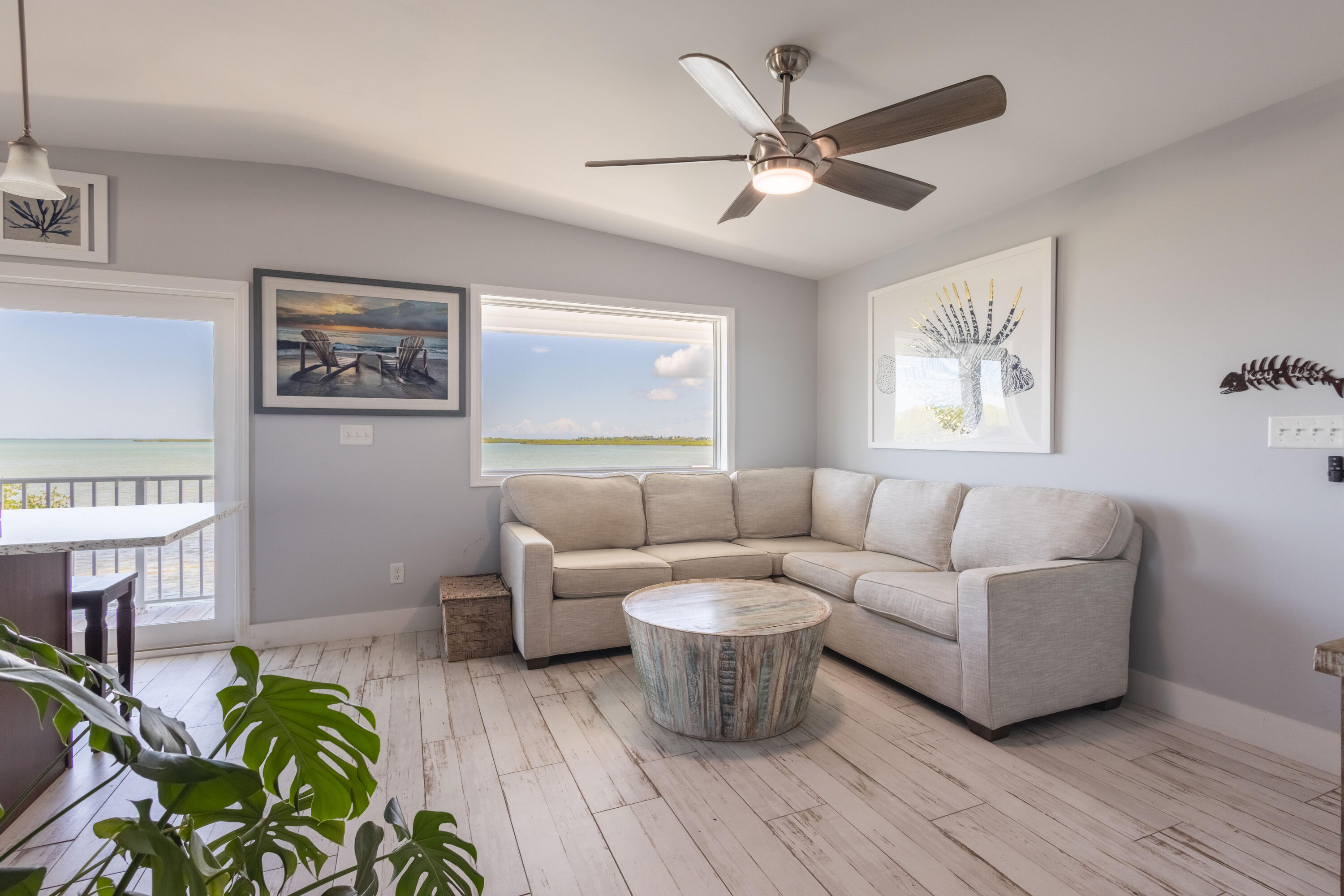 23 Del Mar Boulevard Property Photo 1