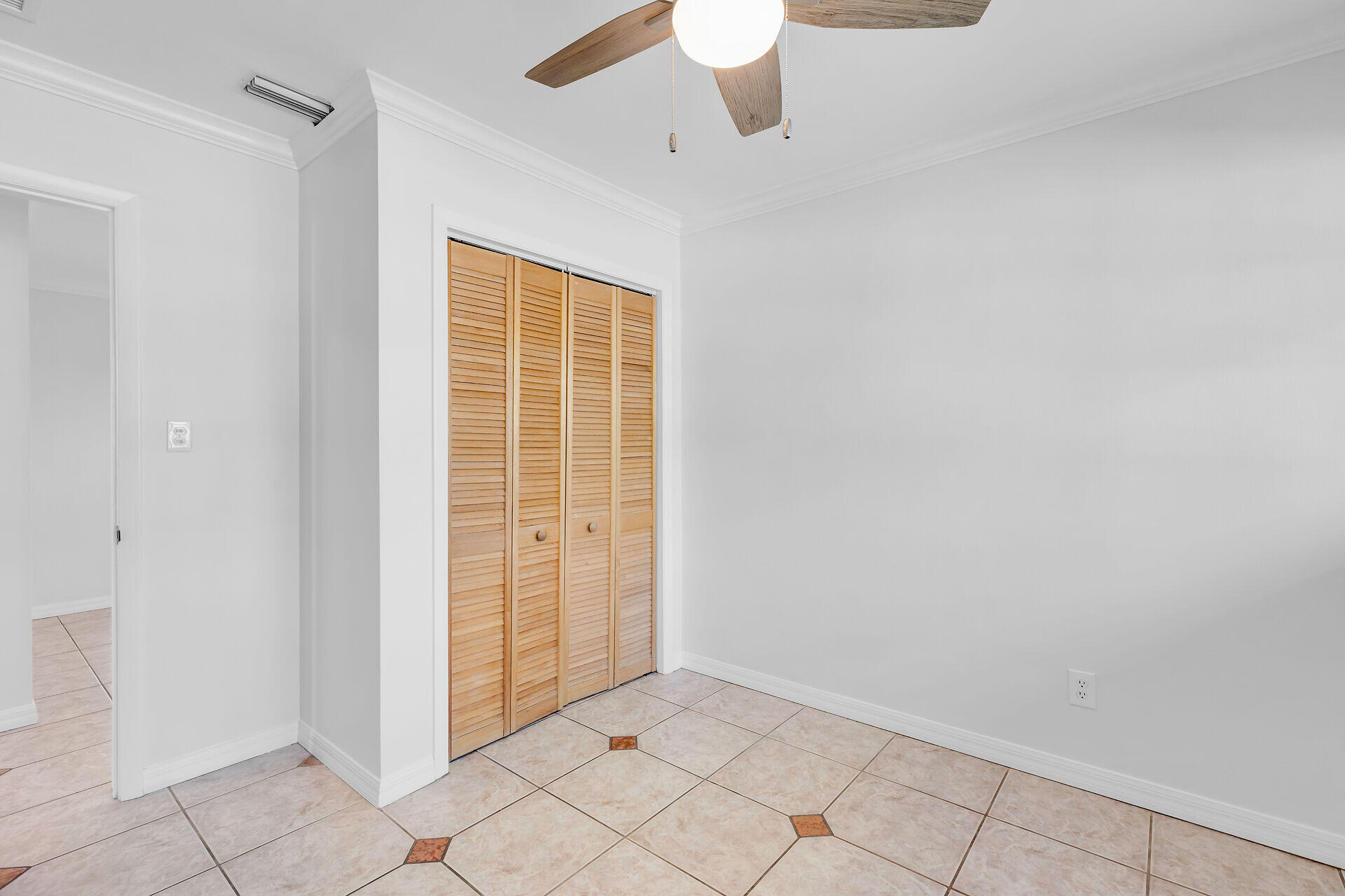 2926 Flagler Avenue Property Photo 29