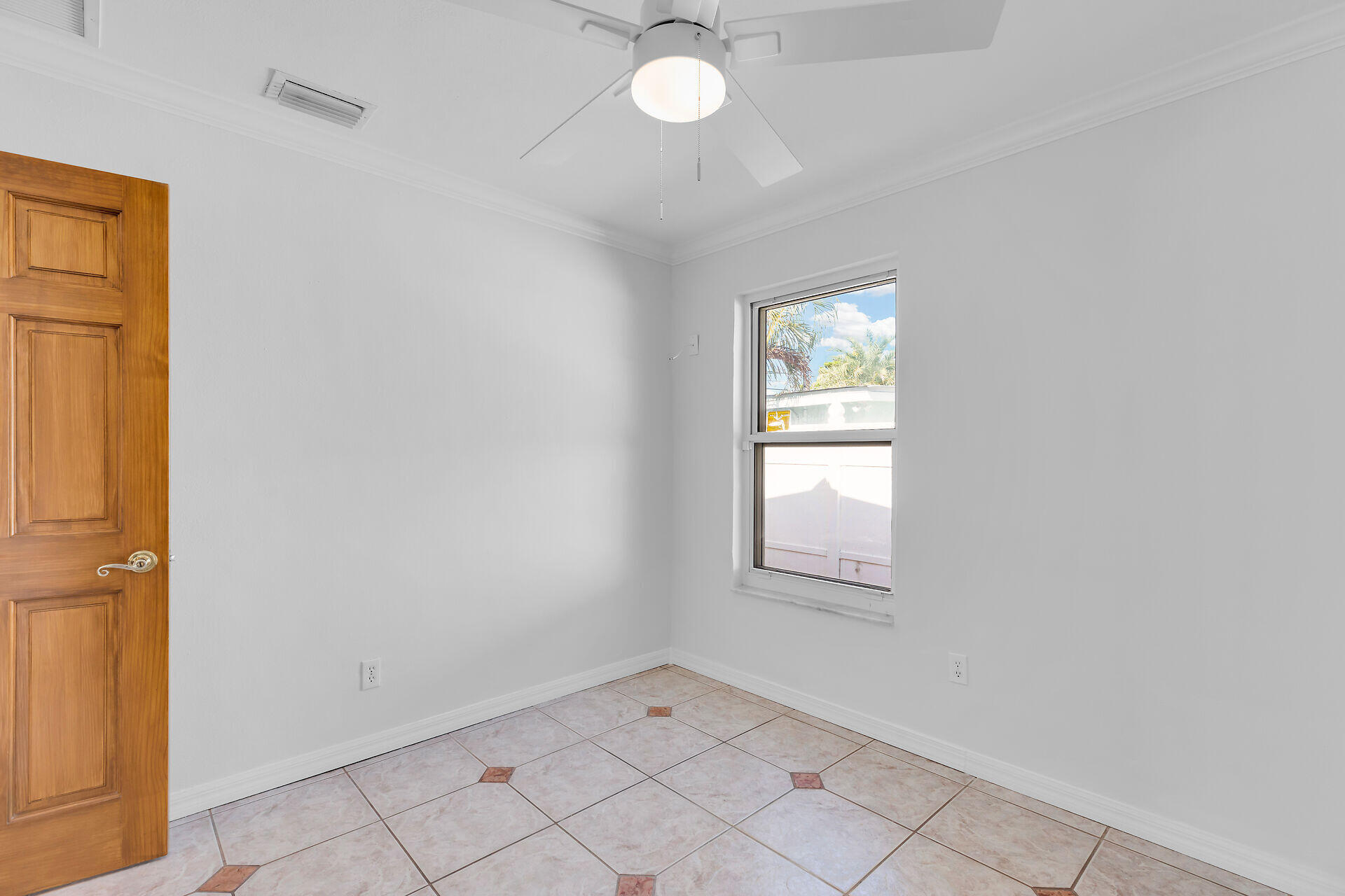 2926 Flagler Avenue Property Photo 37
