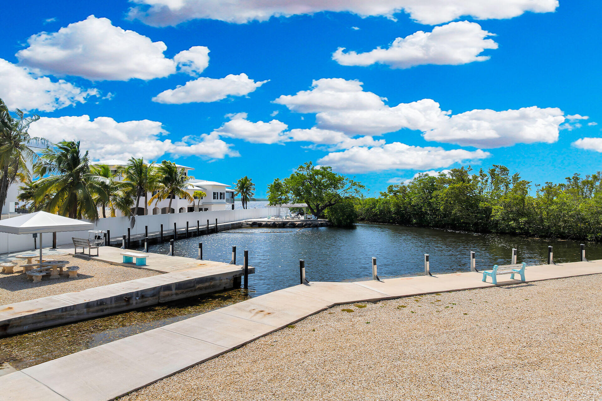 320 Sound Drive Property Photo 11