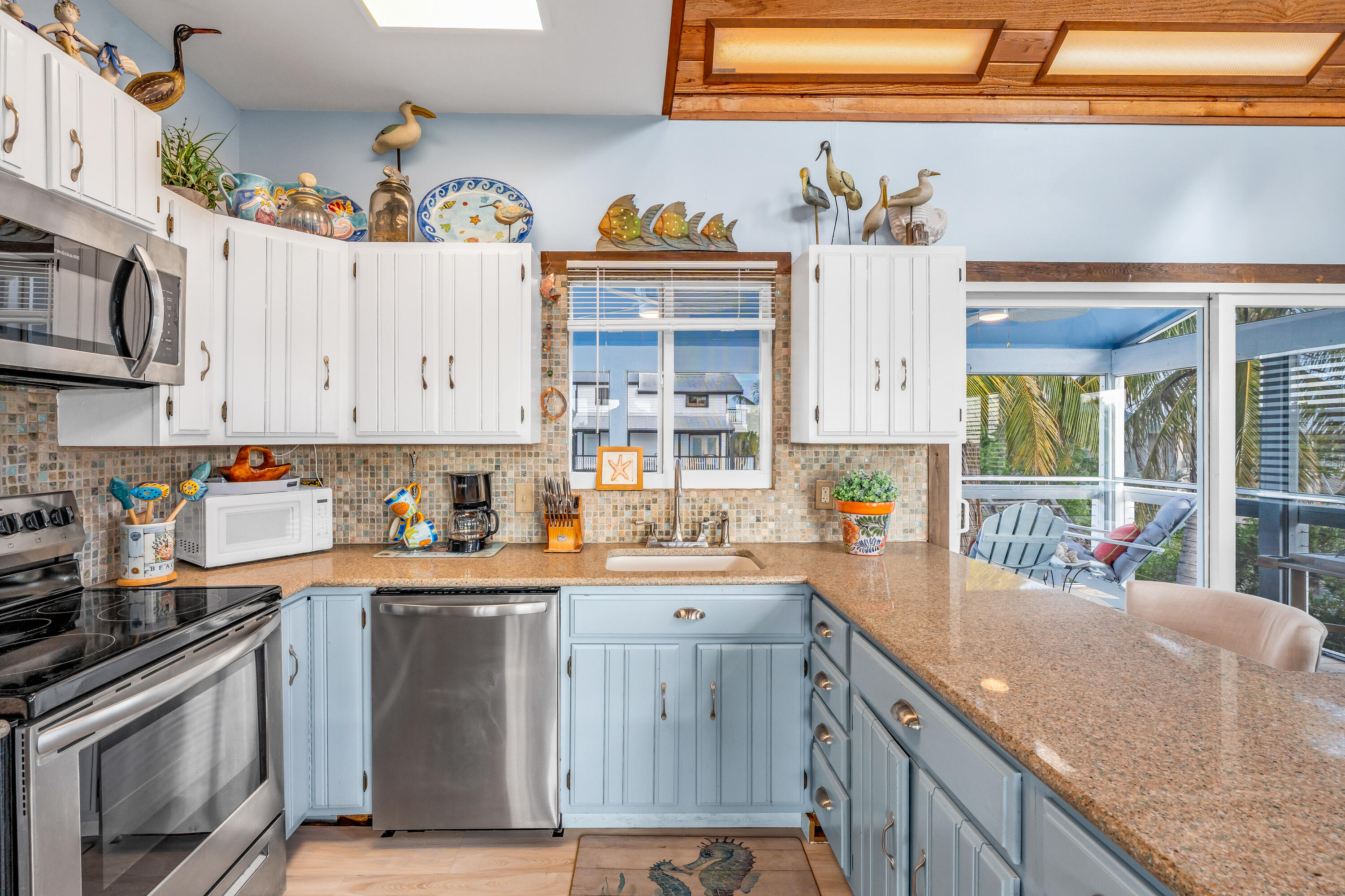 3831 Sunset Drive Property Photo 10