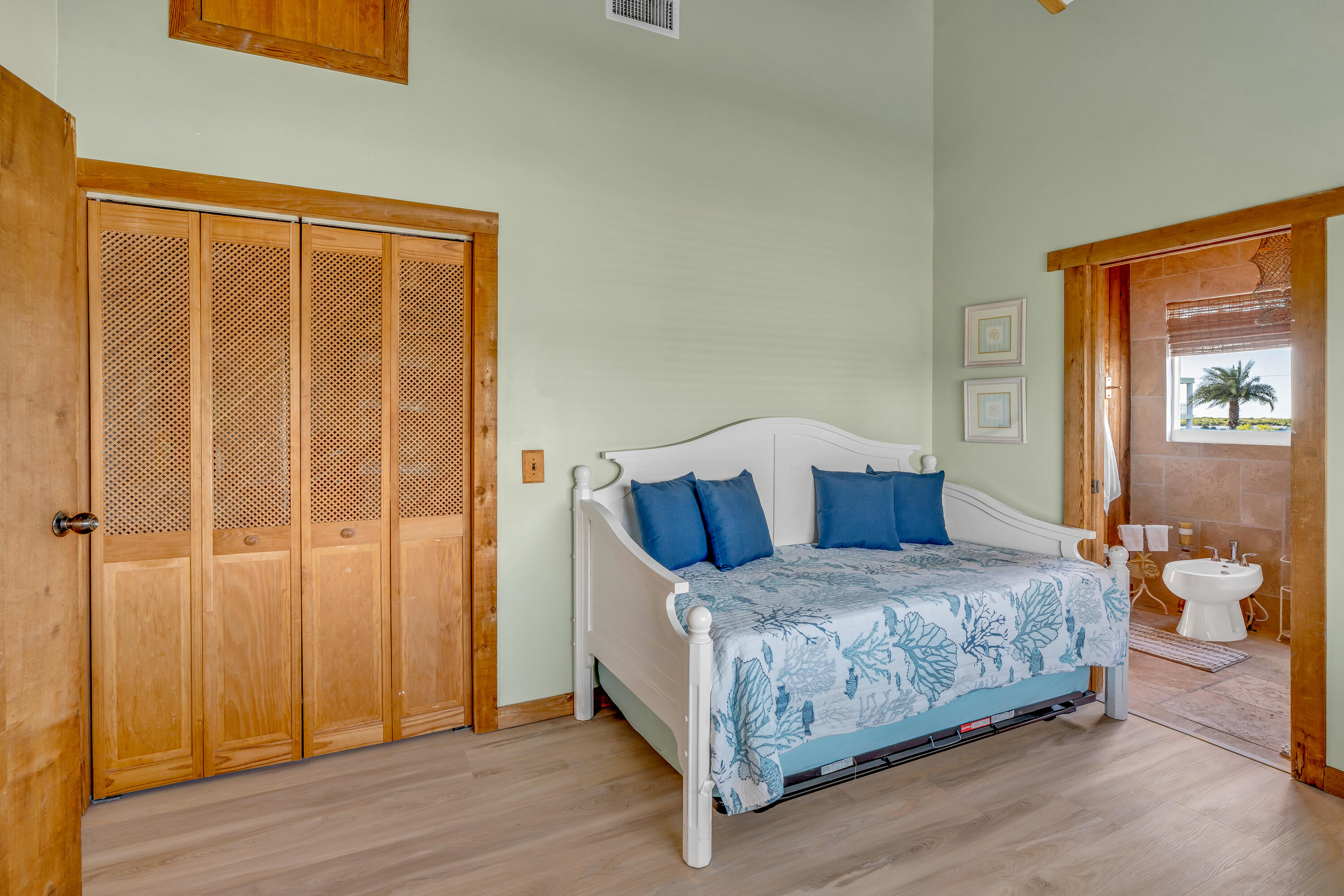 3831 Sunset Drive Property Photo 32