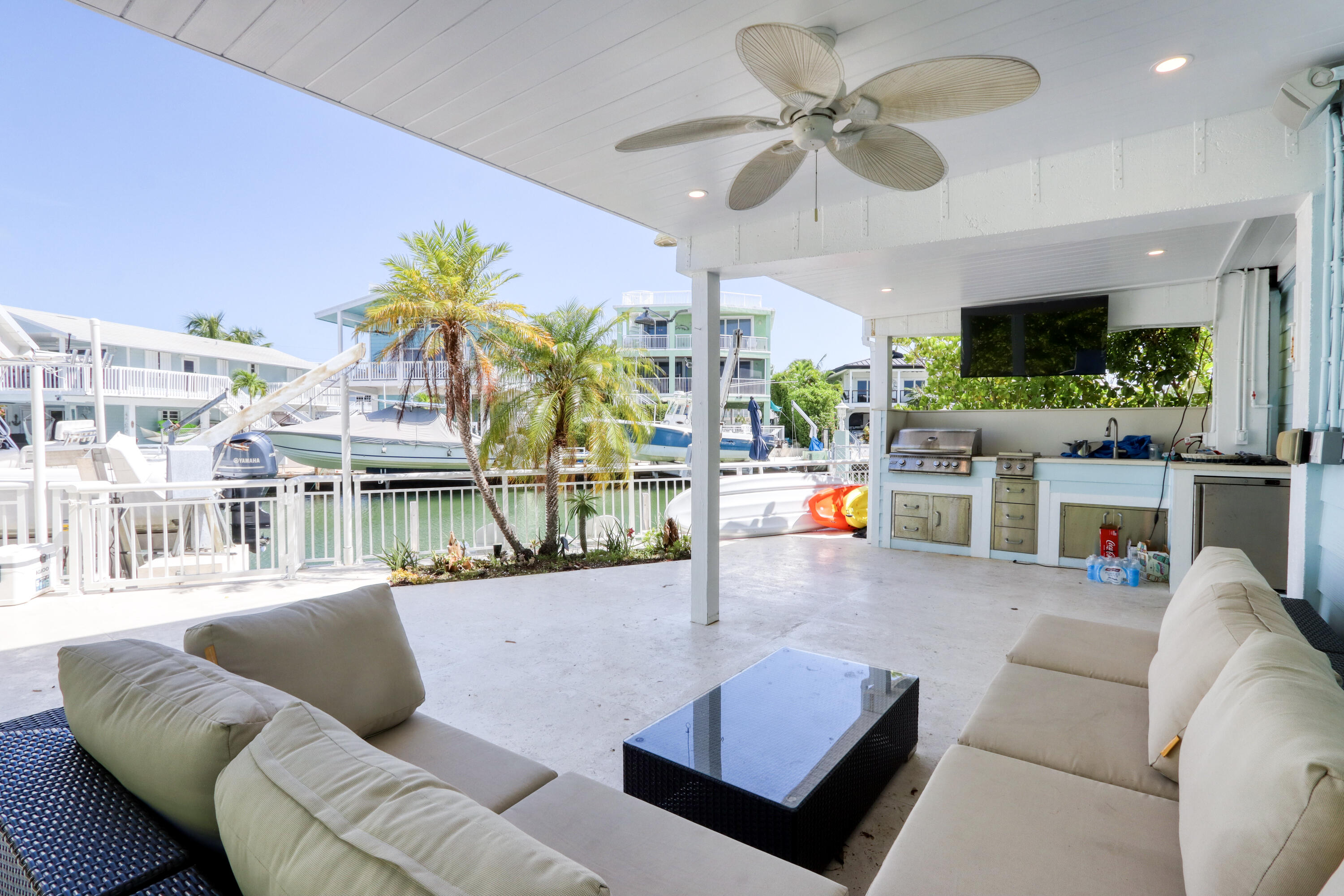 214 Aberdeen Court Property Photo 10