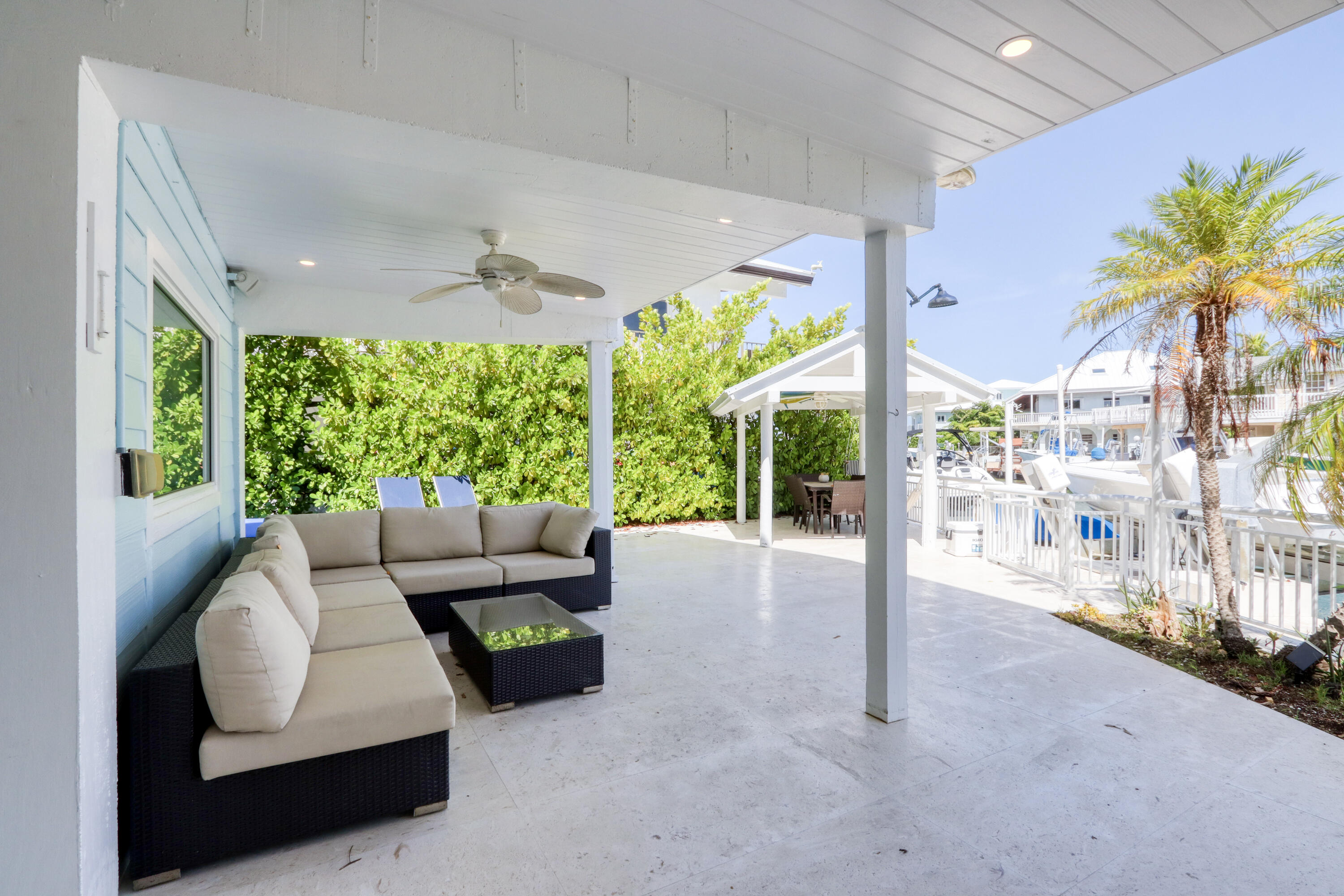 214 Aberdeen Court Property Photo 13