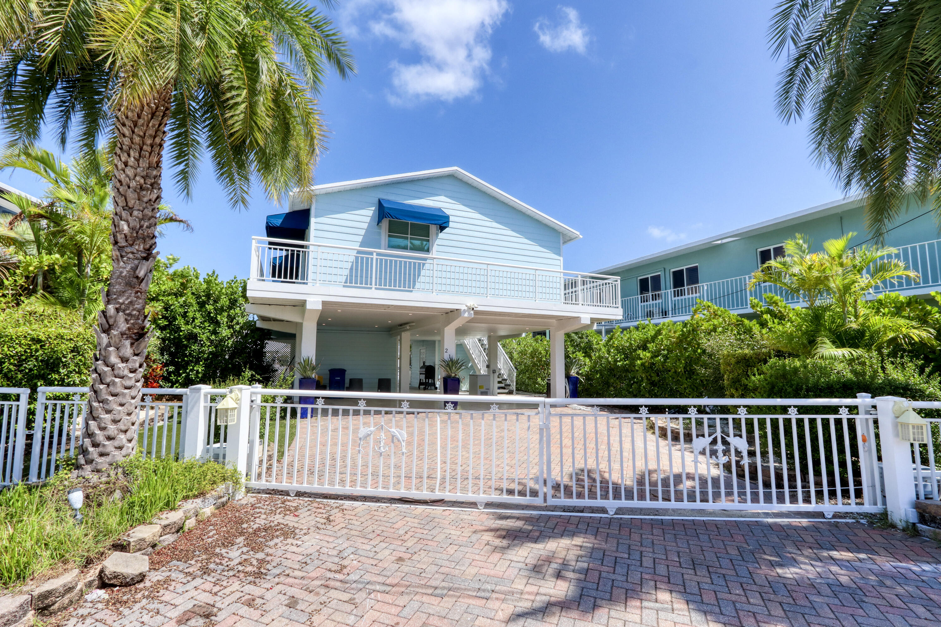 214 Aberdeen Court Property Photo 17