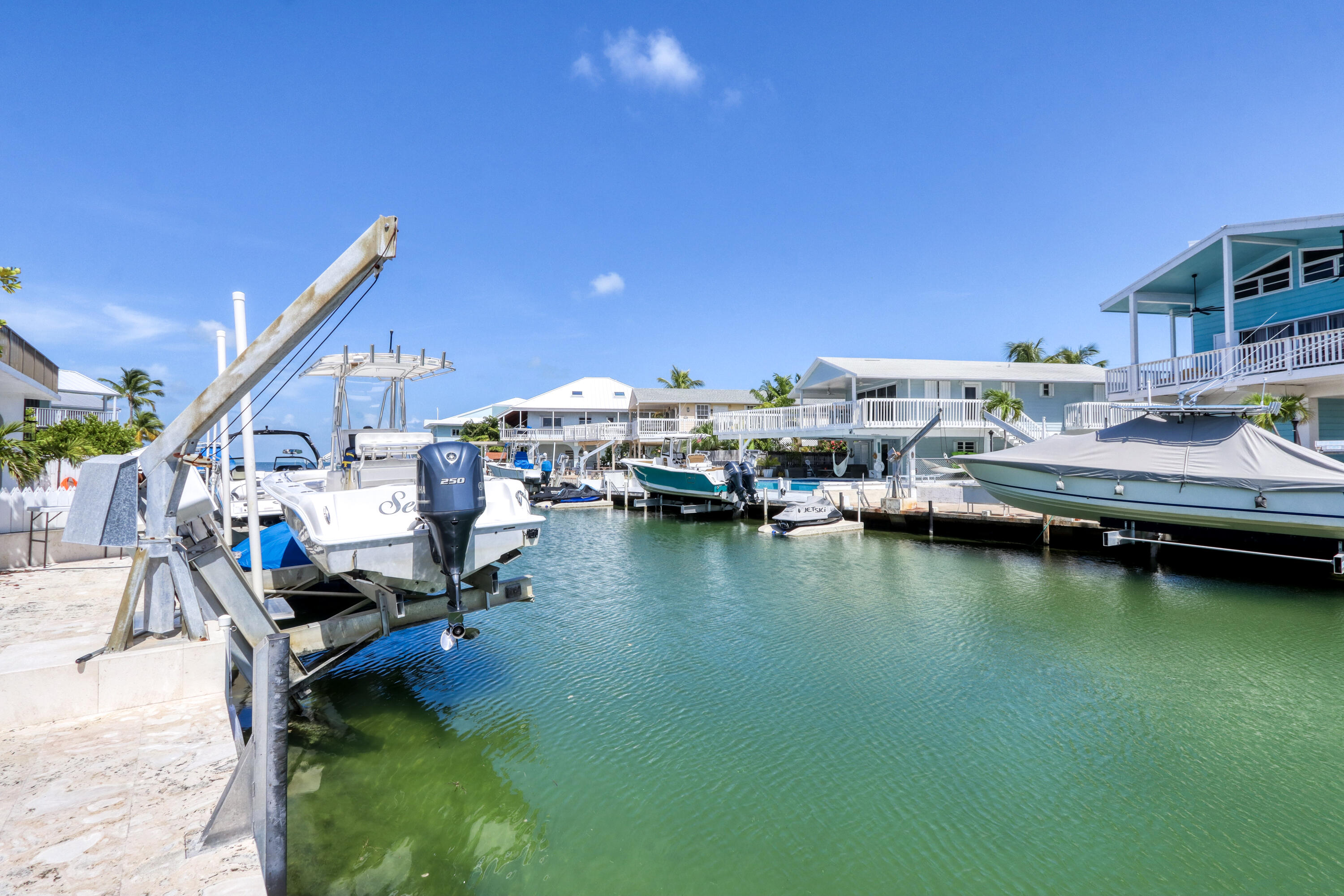 214 Aberdeen Court Property Photo 22