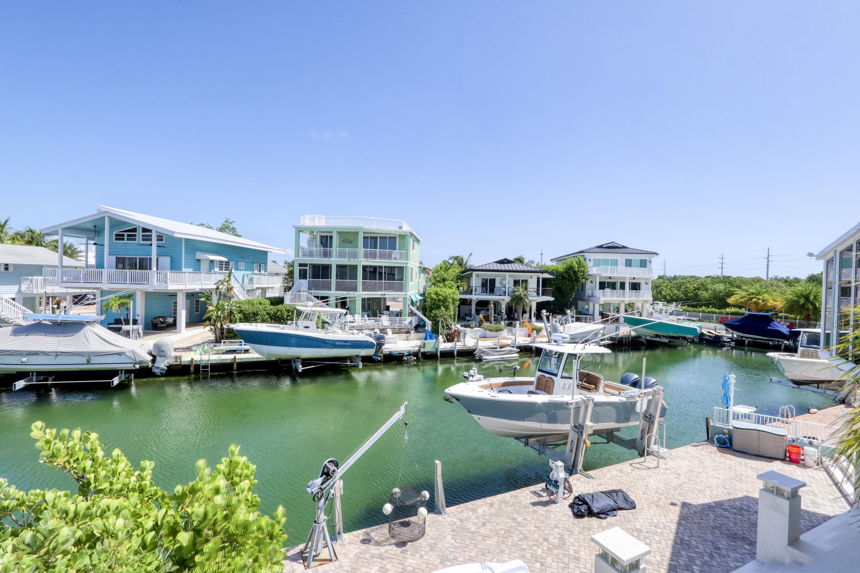 214 Aberdeen Court Property Photo 38