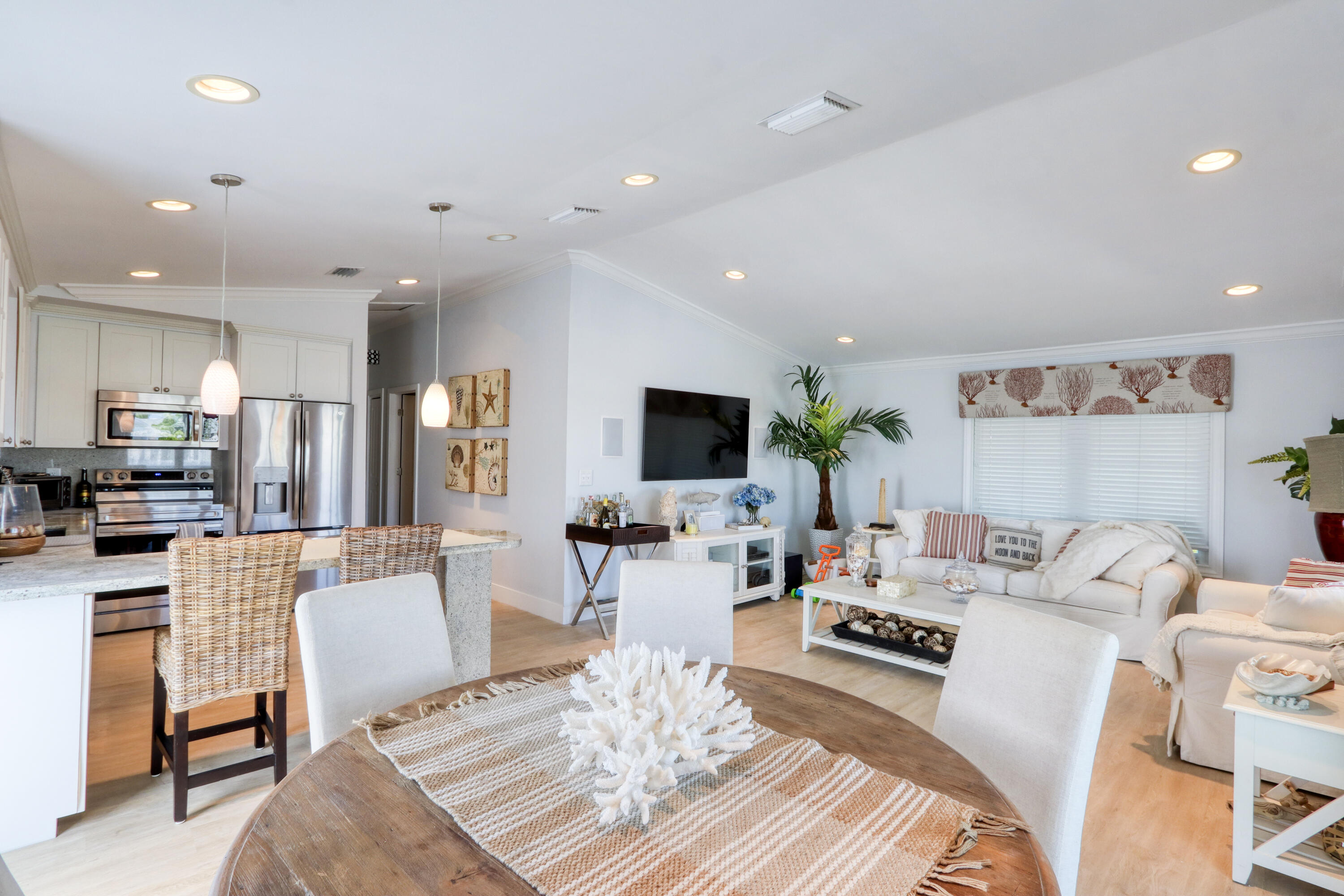 214 Aberdeen Court Property Photo 41