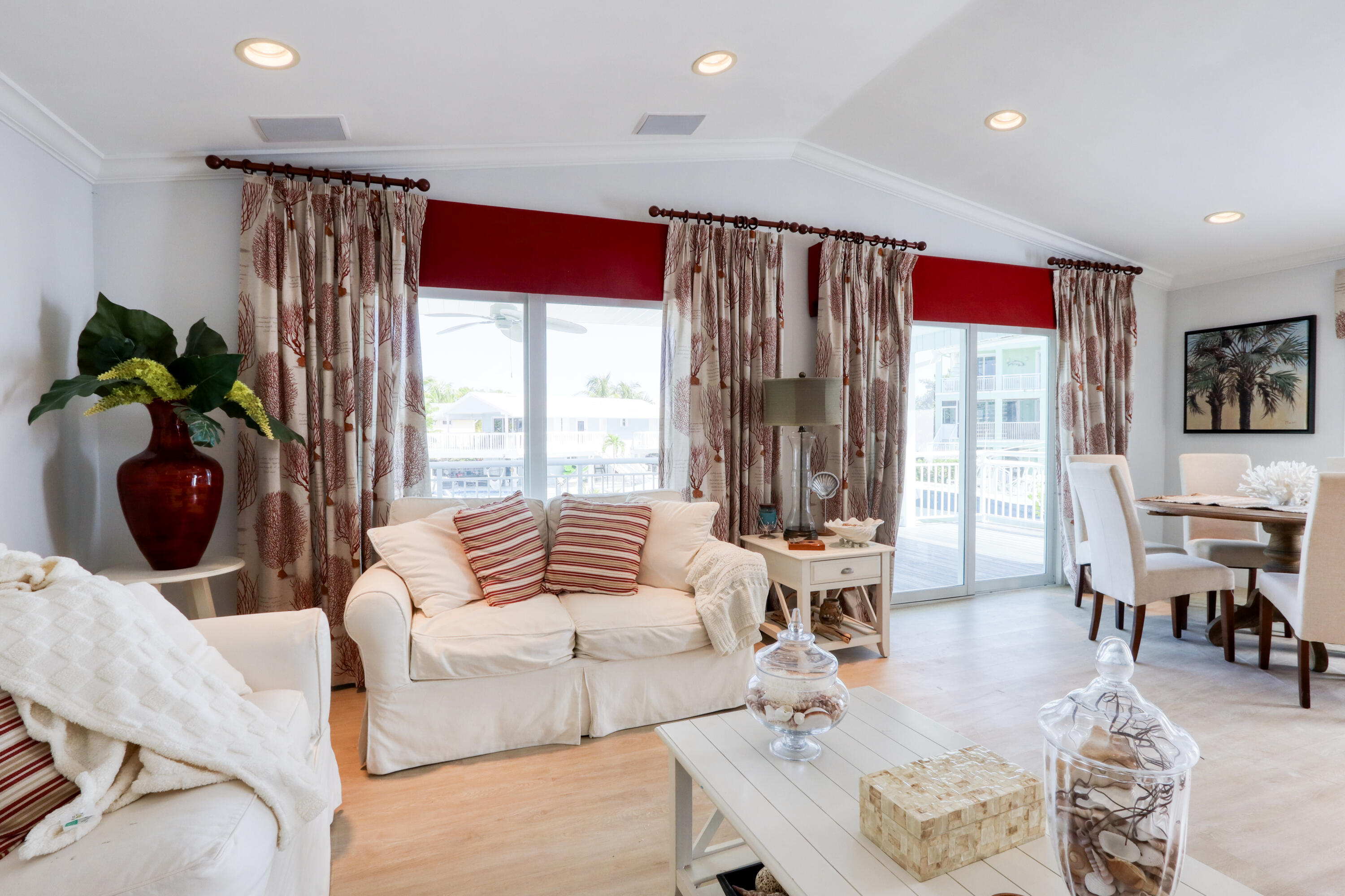 214 Aberdeen Court Property Photo 44