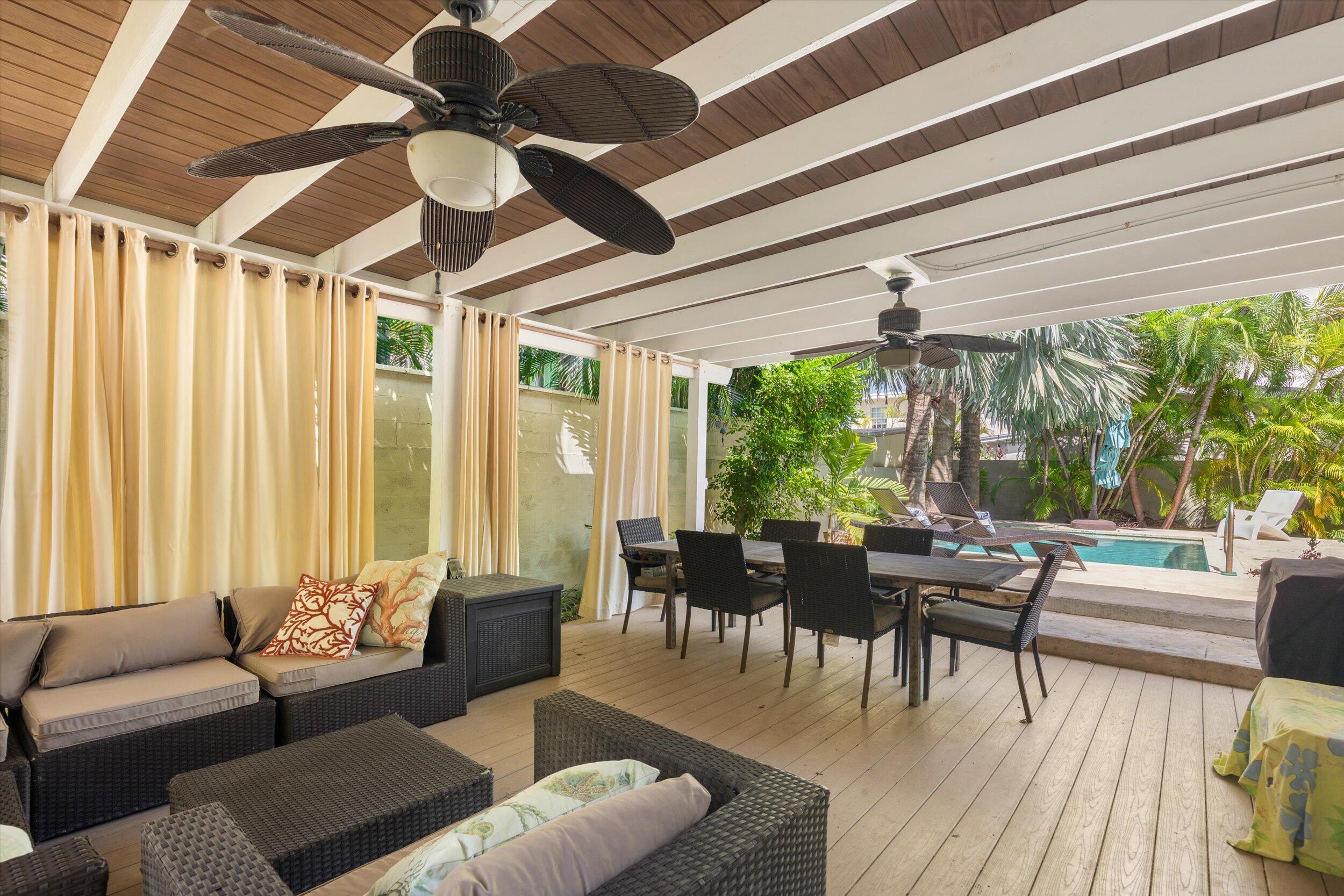 1719 Laird Street Property Photo 4